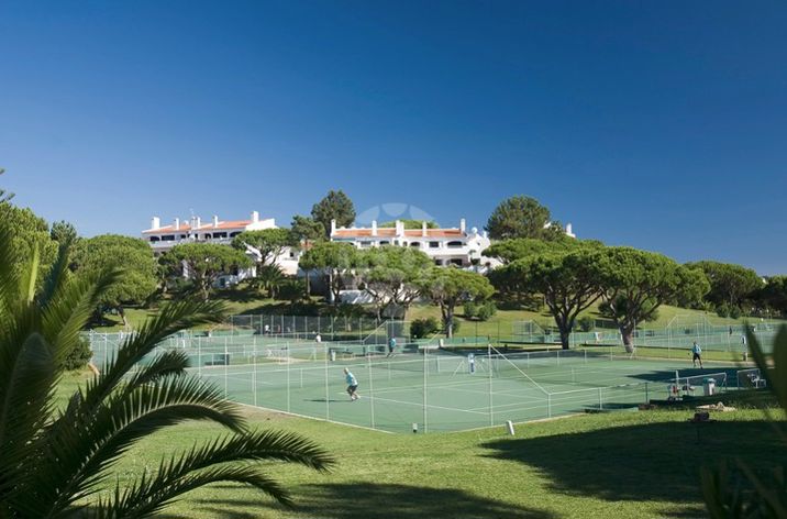 Vale do Lobo Tennis Academy