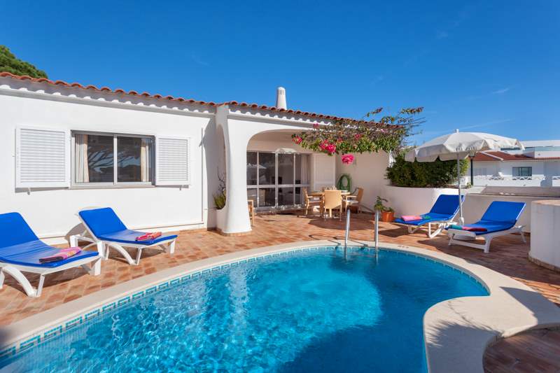 Villa Rosalinda, 2 bedroom villa in Vale do Lobo, Algarve Photo #1