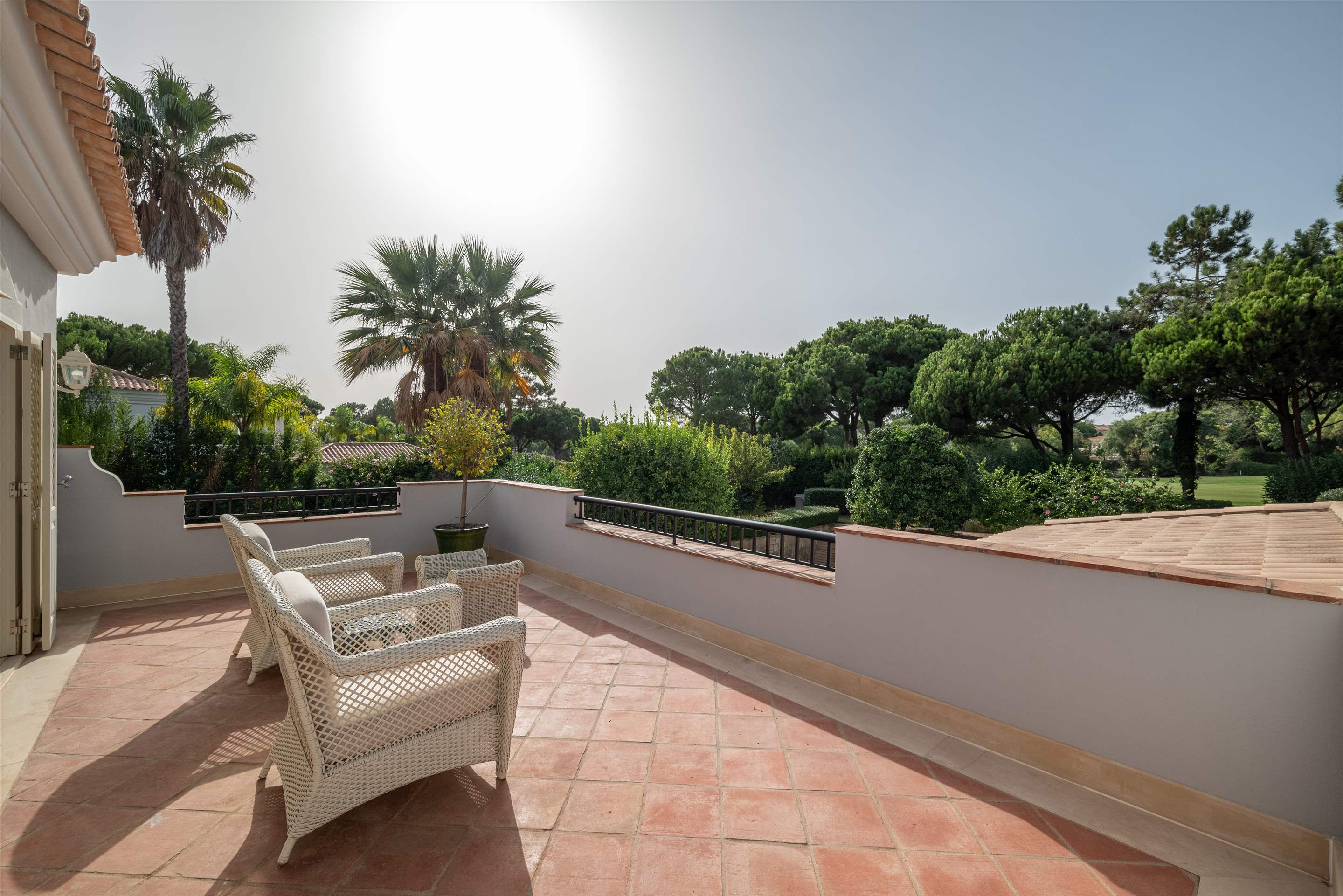 Villa Panache, 4 bedroom villa in Quinta do Lago, Algarve Photo #13