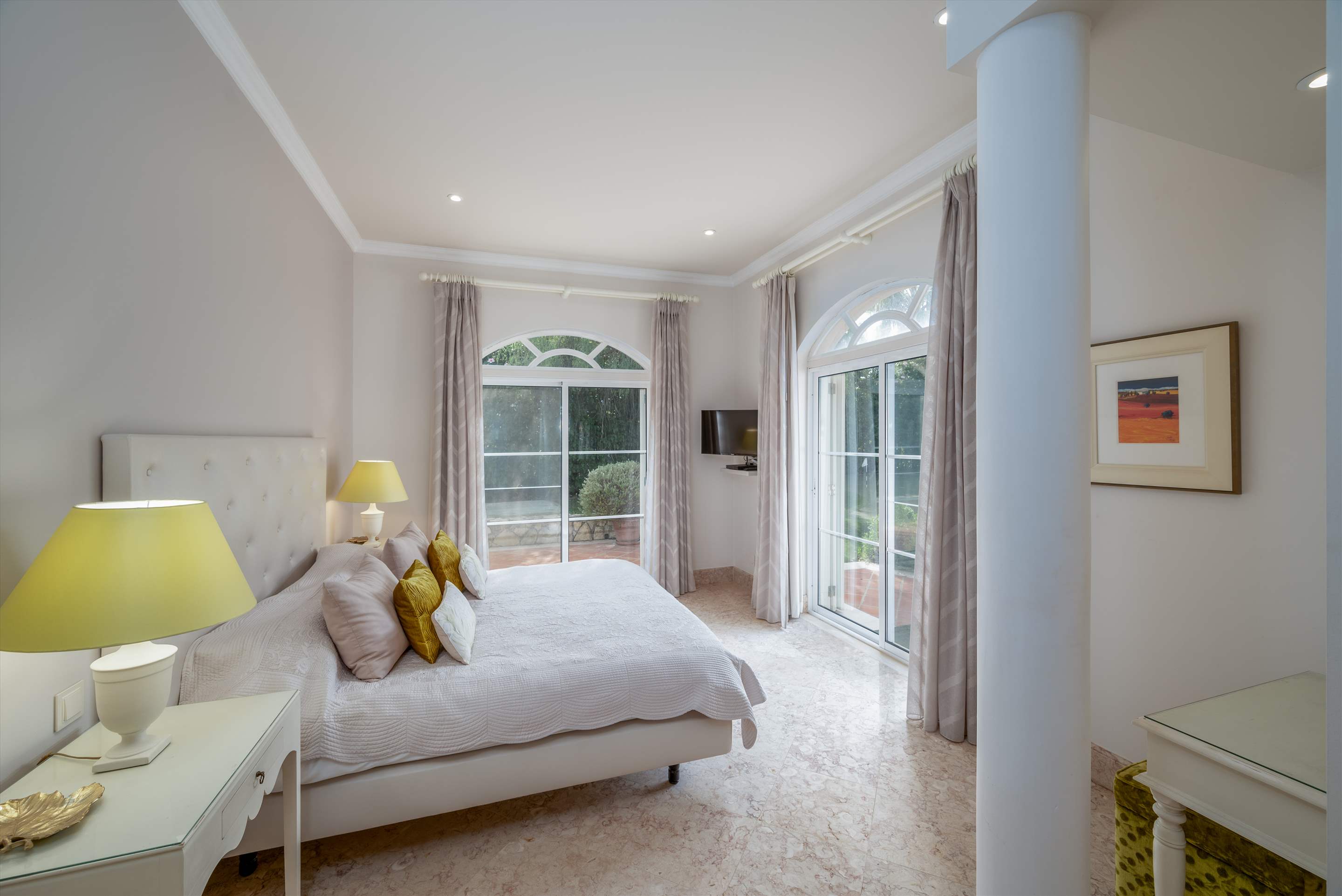 Villa Panache, 4 bedroom villa in Quinta do Lago, Algarve Photo #18