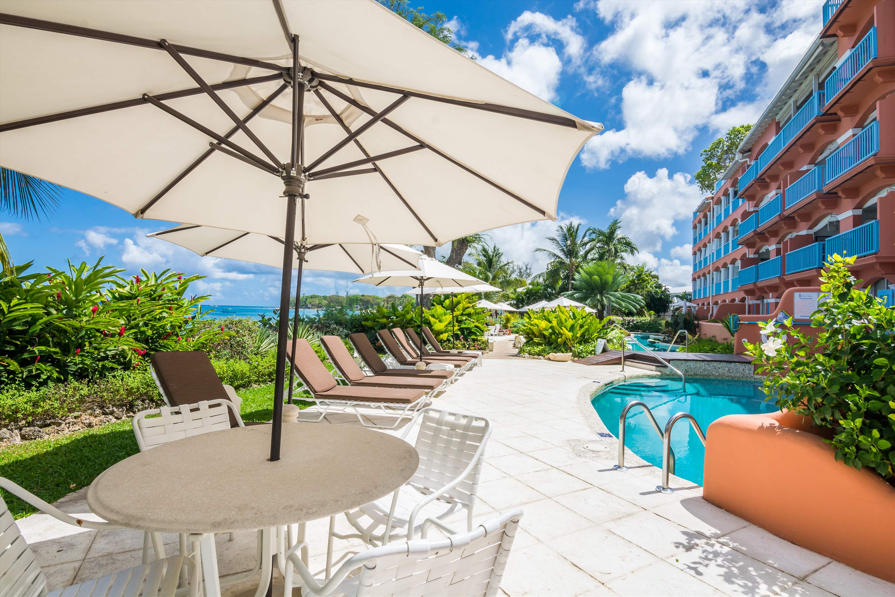 Villas on the Beach 201 , 1 bedroom, 1 bedroom apartment in St. James & West Coast, Barbados Photo #6