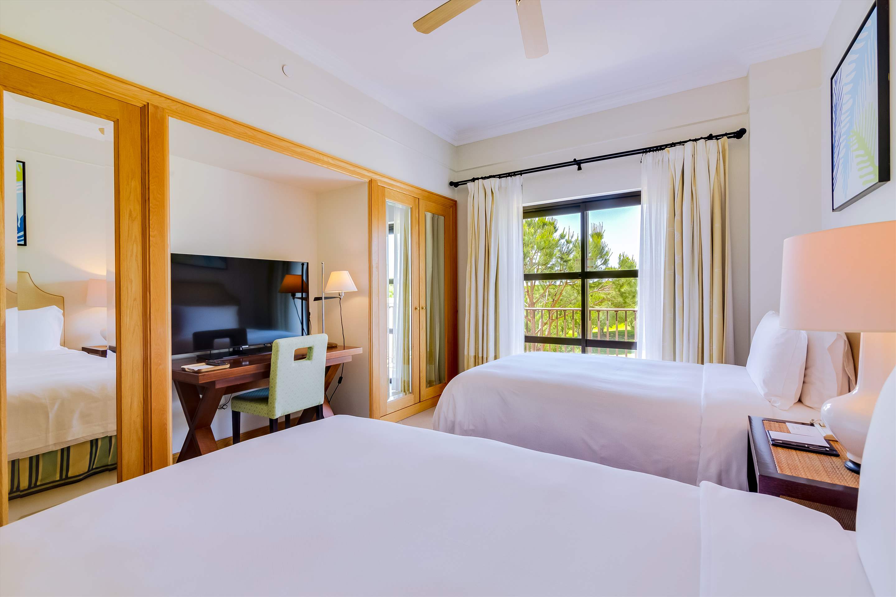 Pine Cliffs Residence, 3 bed luxury comfort suite, 3 bedroom apartment in Pine Cliffs Resort, Algarve Photo #18