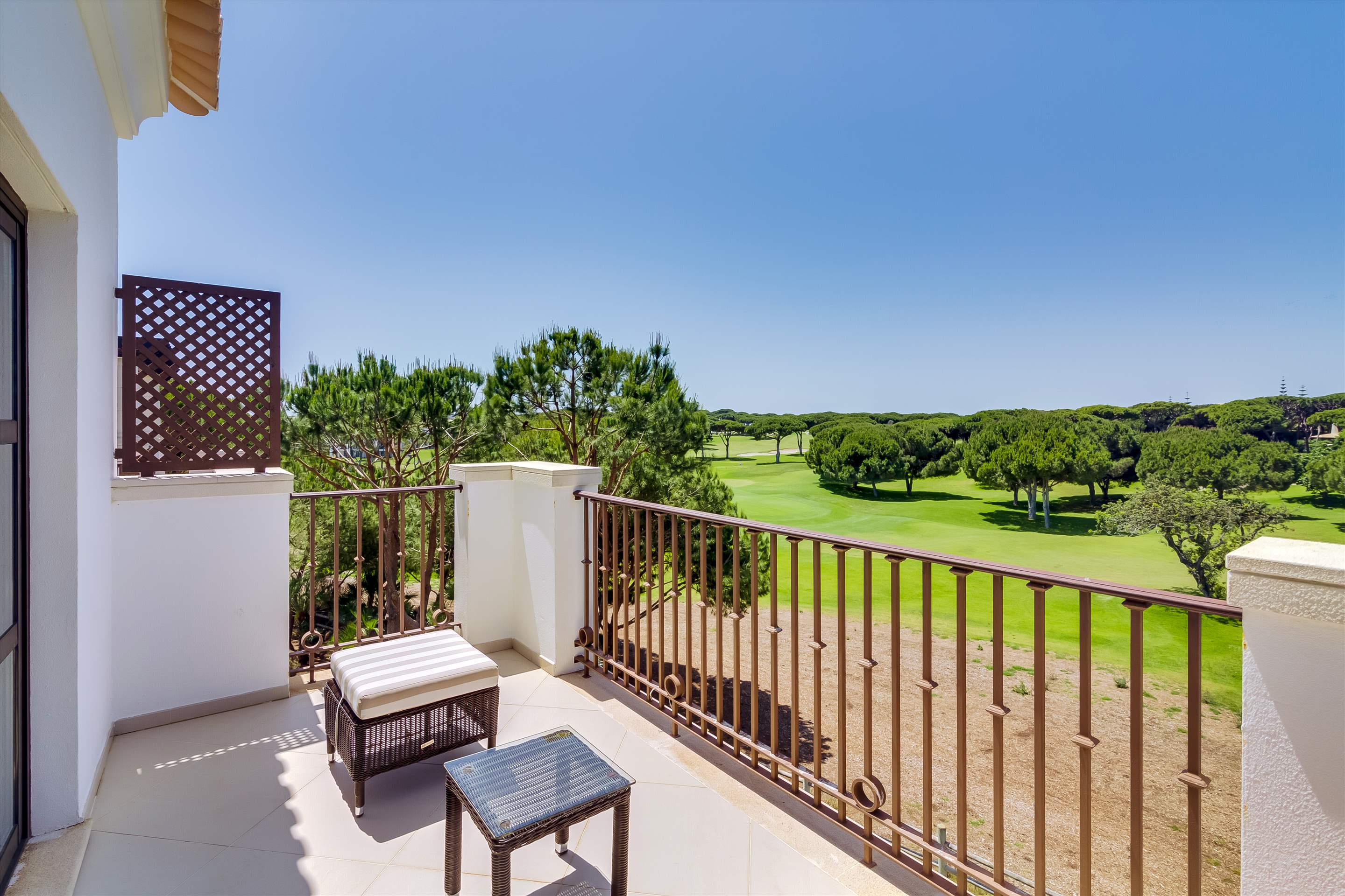 Pine Cliffs Residence, 3 bed luxury comfort suite, 3 bedroom apartment in Pine Cliffs Resort, Algarve Photo #24