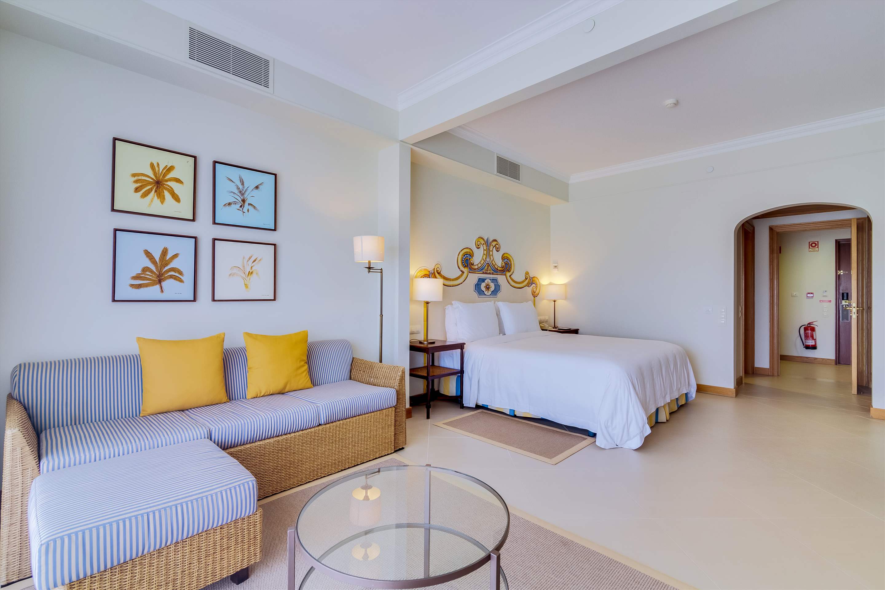 Pine Cliffs Residence, 3 bed luxury comfort suite, 3 bedroom apartment in Pine Cliffs Resort, Algarve Photo #25