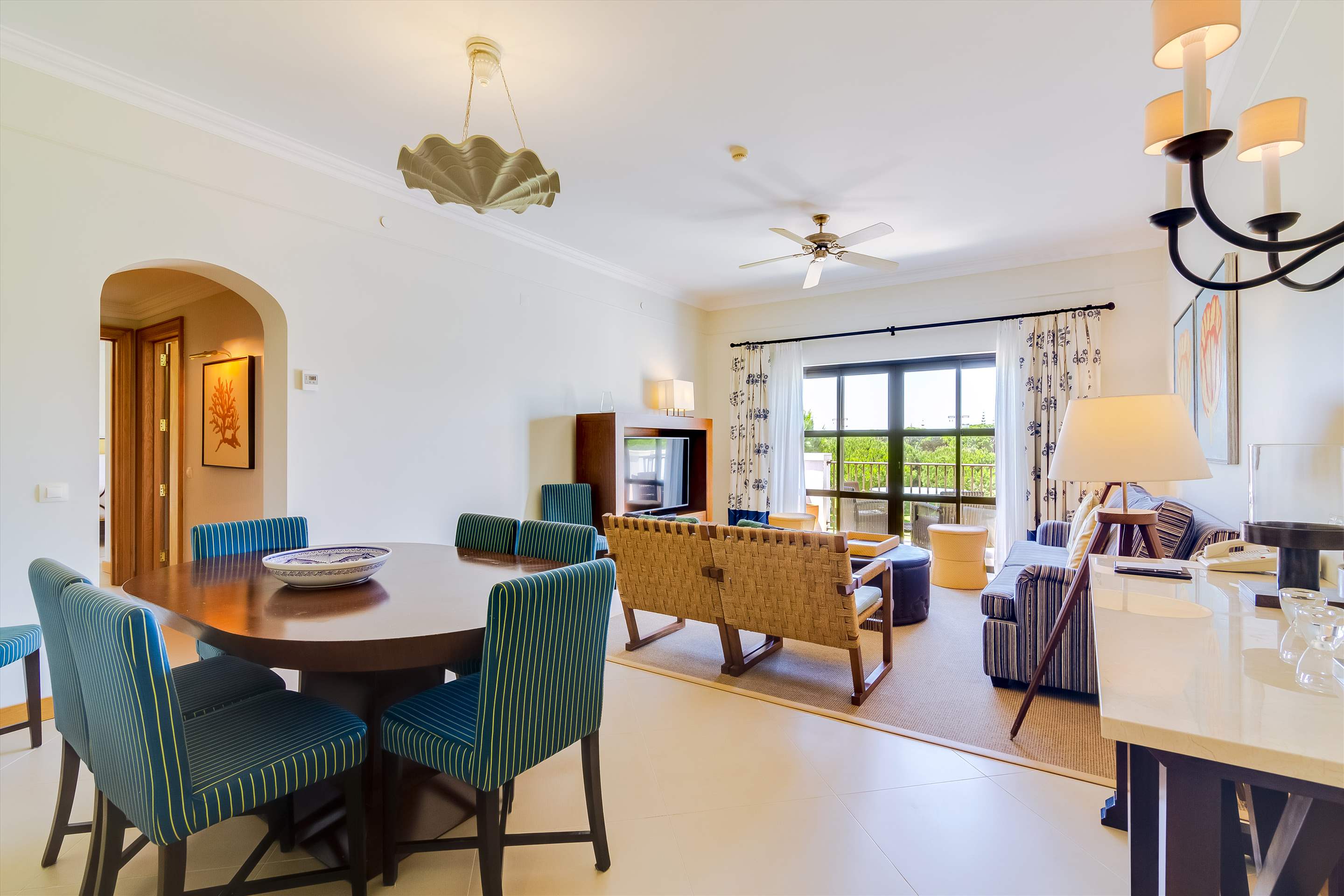 Pine Cliffs Residence, 3 bed luxury comfort suite, 3 bedroom apartment in Pine Cliffs Resort, Algarve Photo #6