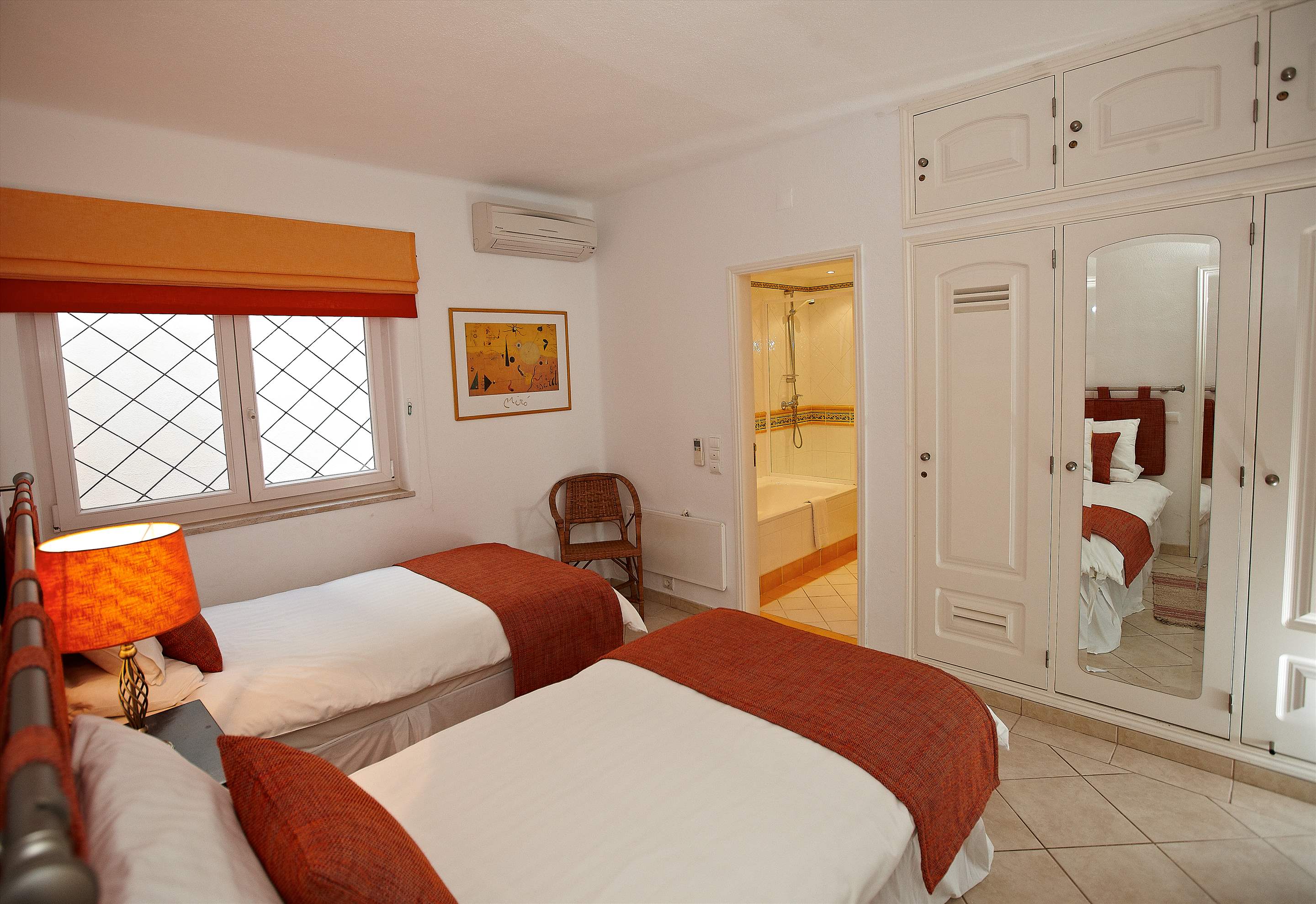 Villa Gabriella, 4 bedroom villa in Vale do Lobo, Algarve Photo #19