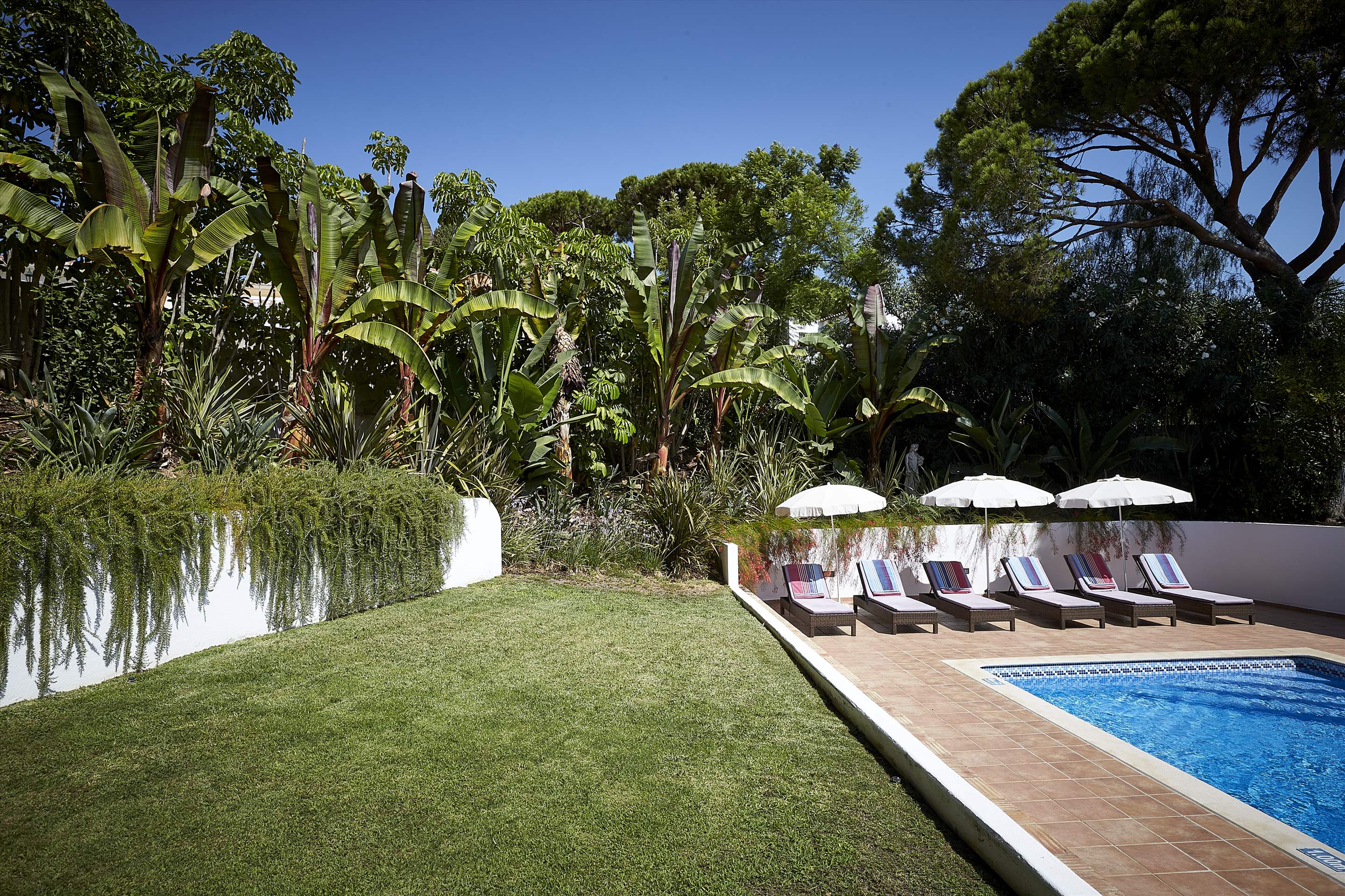 Villa Gabriella, 4 bedroom villa in Vale do Lobo, Algarve Photo #8