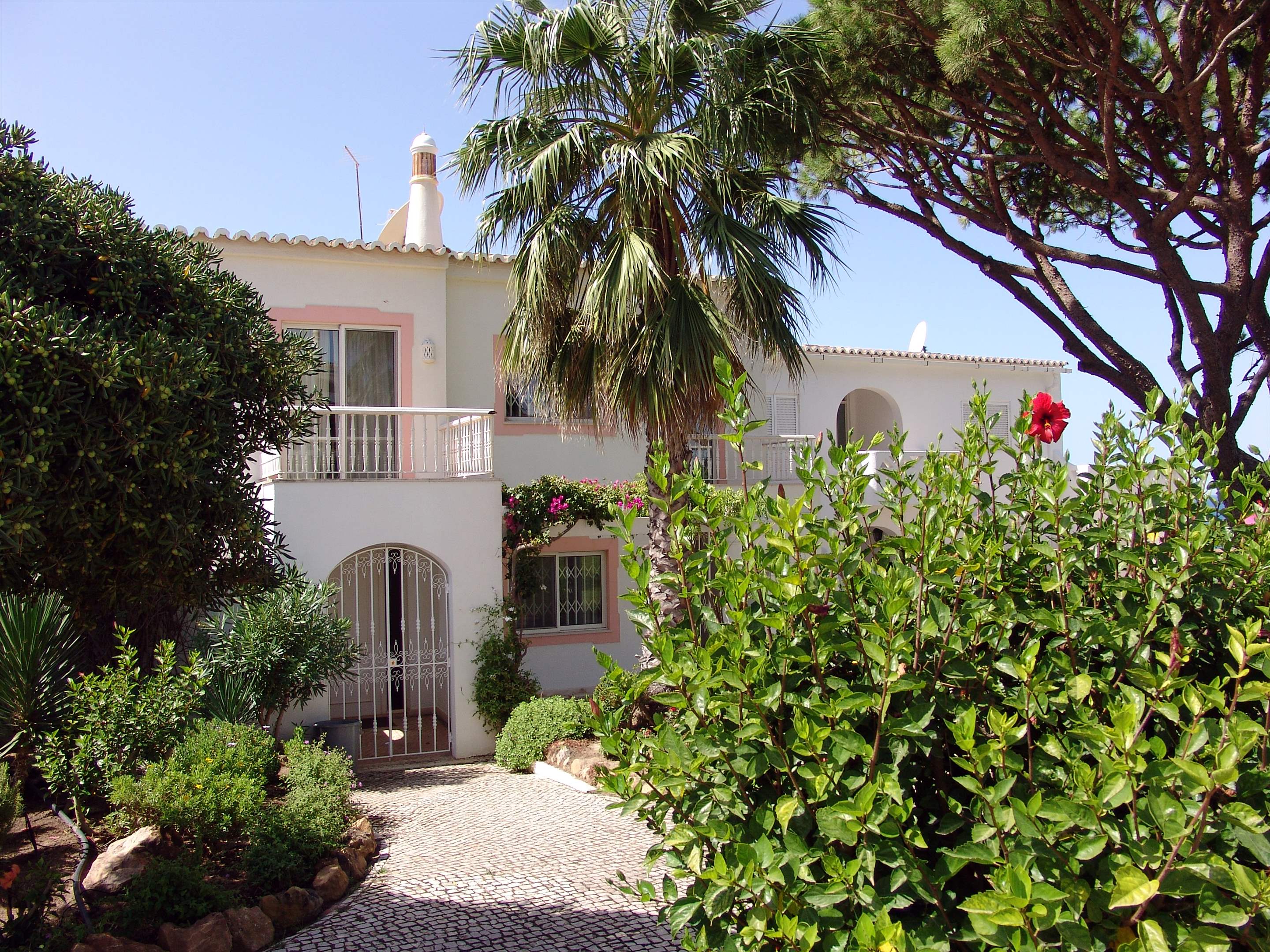Villas Louisa, 2 bedroom, 2 bedroom villa in Vale do Lobo, Algarve Photo #25