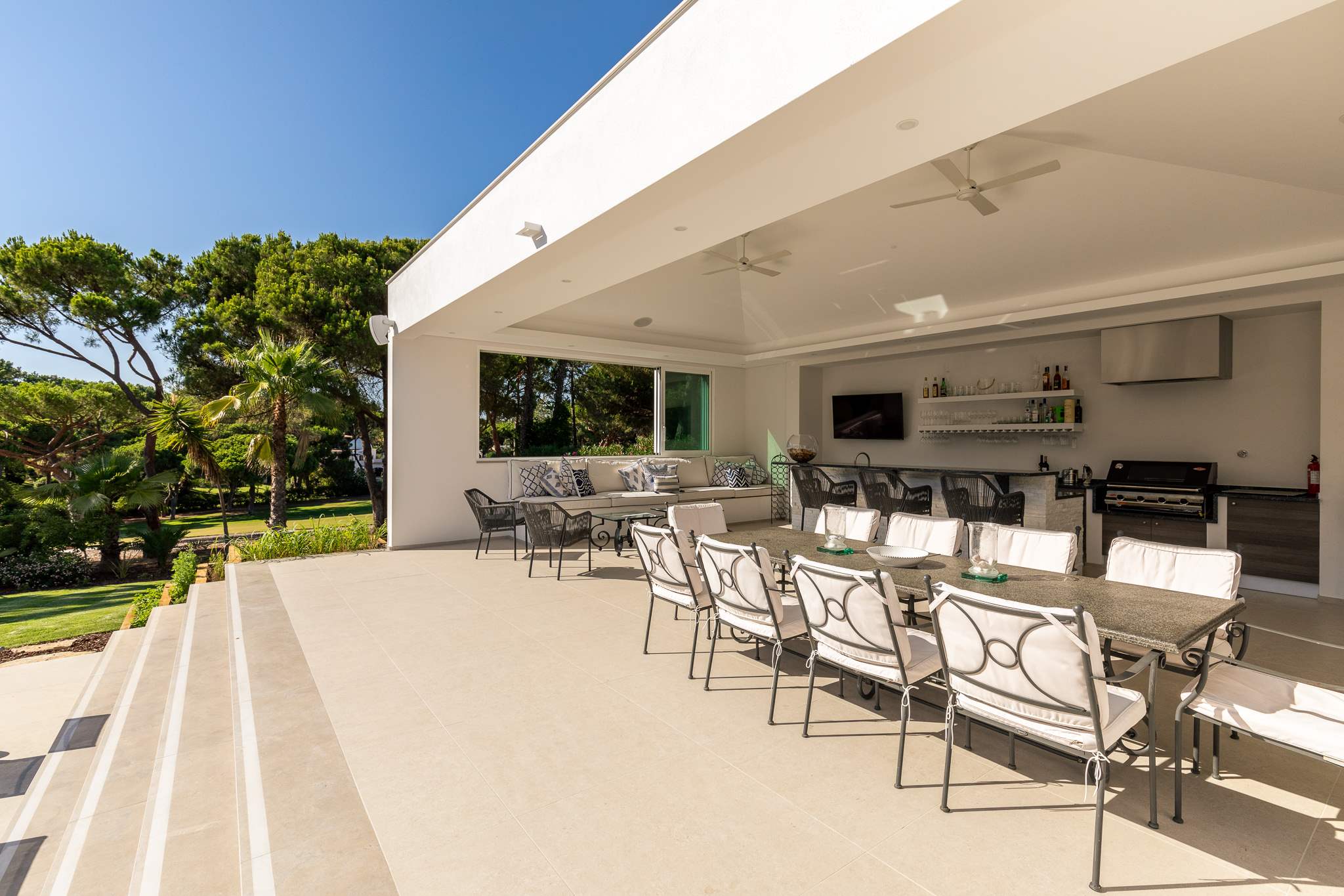 Villa  Monte Golfe, 5 bedroom villa in Quinta do Lago, Algarve Photo #3