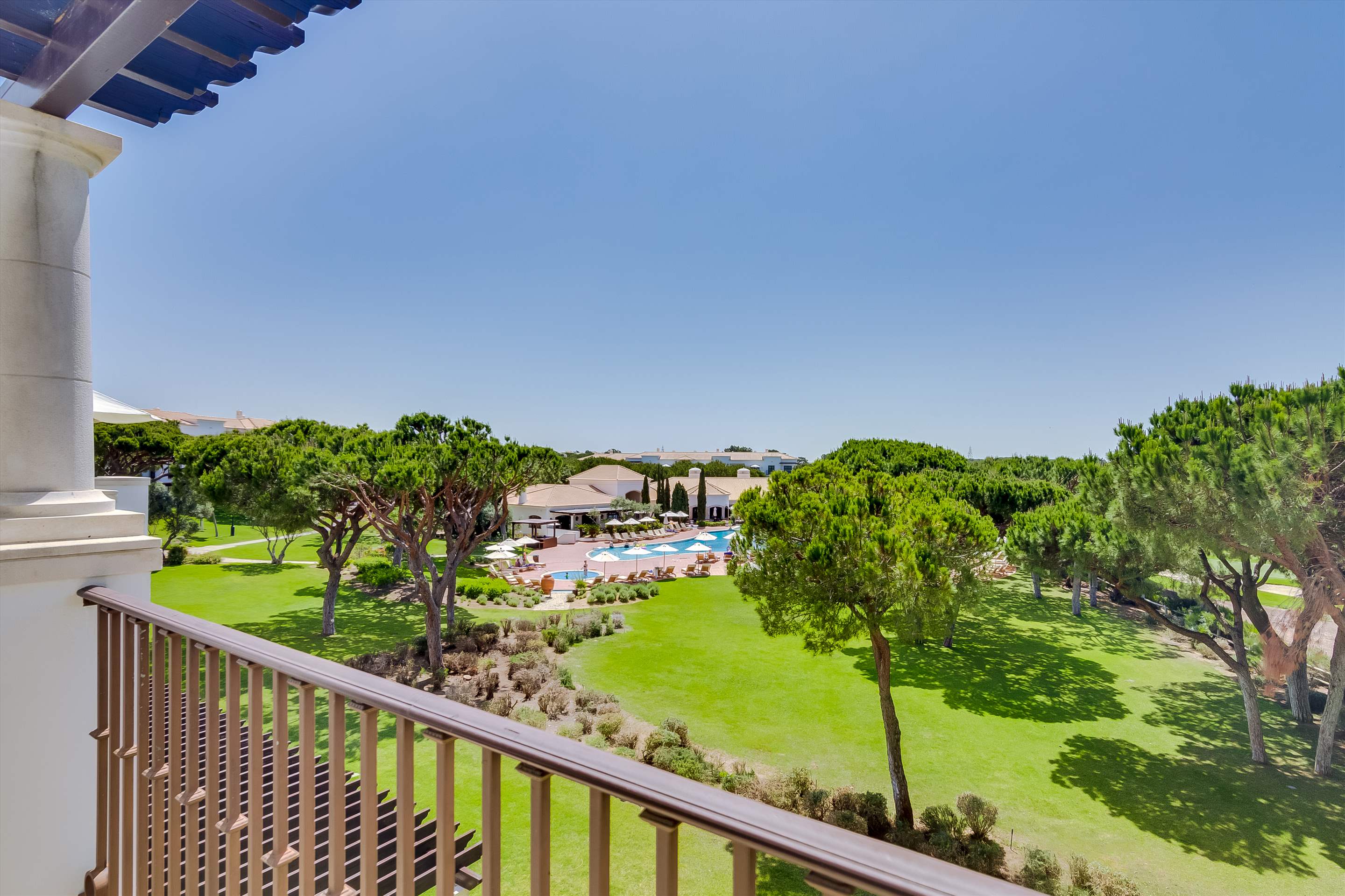 Pine Cliffs Residence, 2 bed luxury garden suite, 2 bedroom apartment in Pine Cliffs Resort, Algarve Photo #13