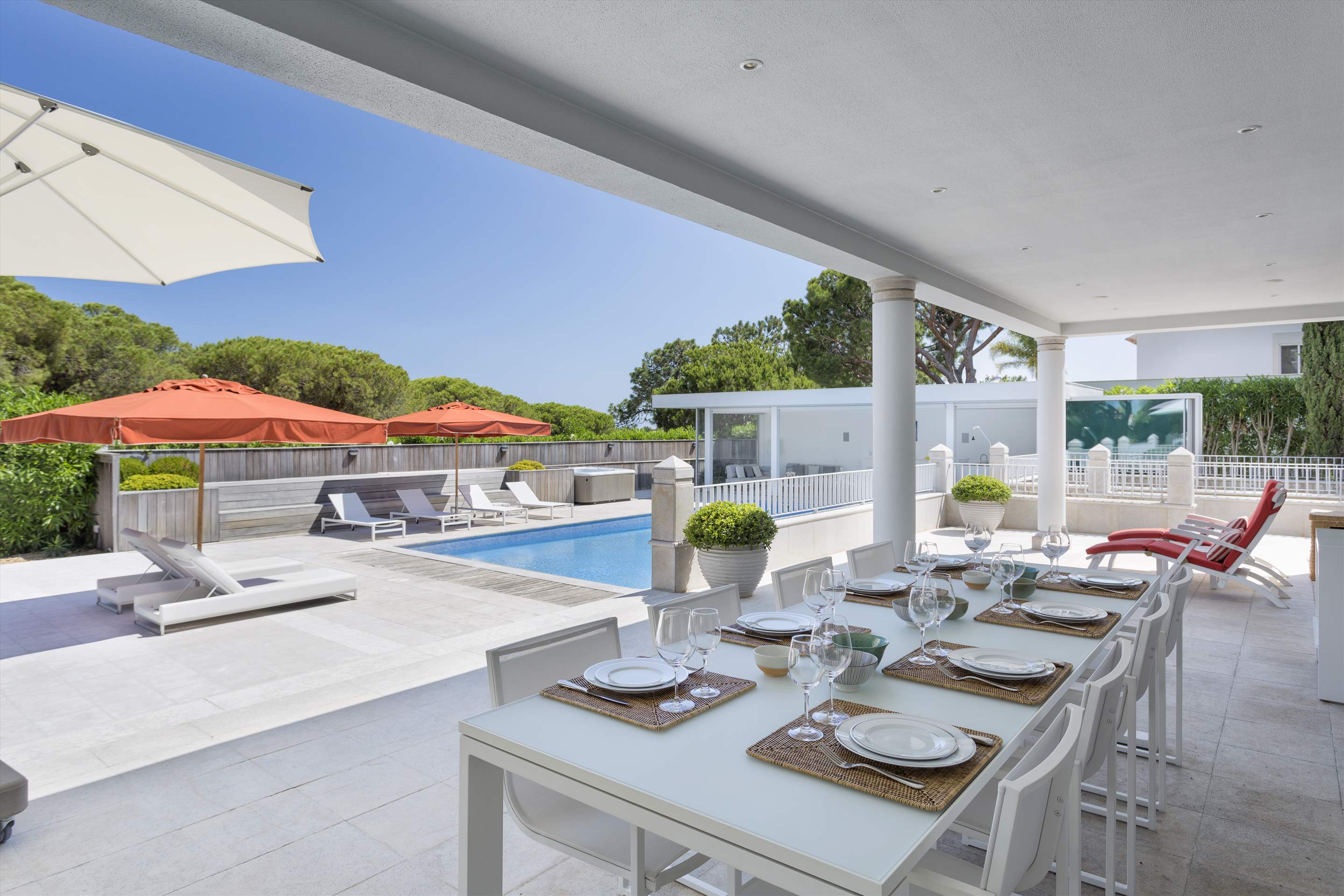 Villa Acacia, 4 bedroom villa in Quinta do Lago, Algarve Photo #3