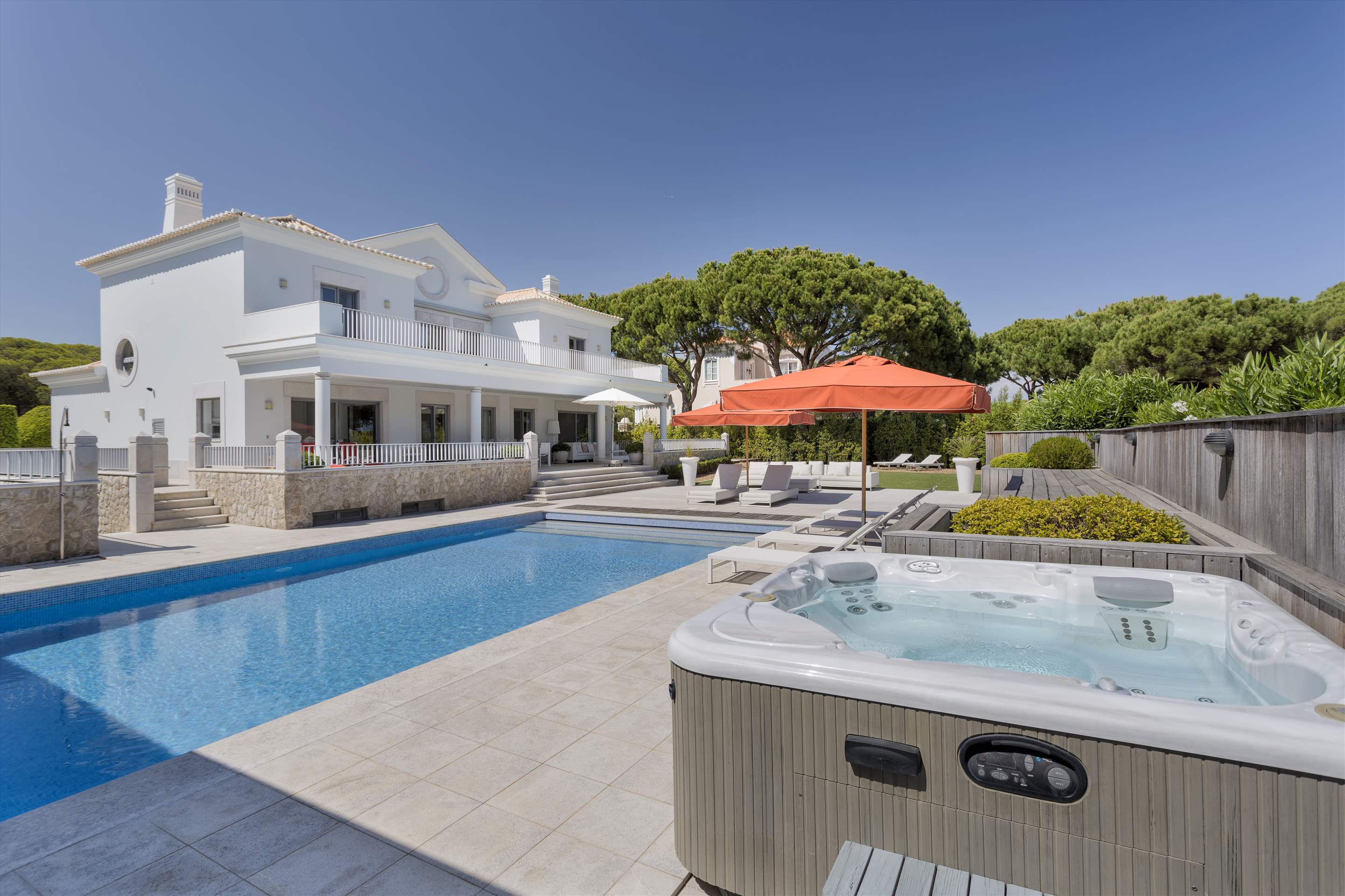 Villa Acacia, 4 bedroom villa in Quinta do Lago, Algarve Photo #8
