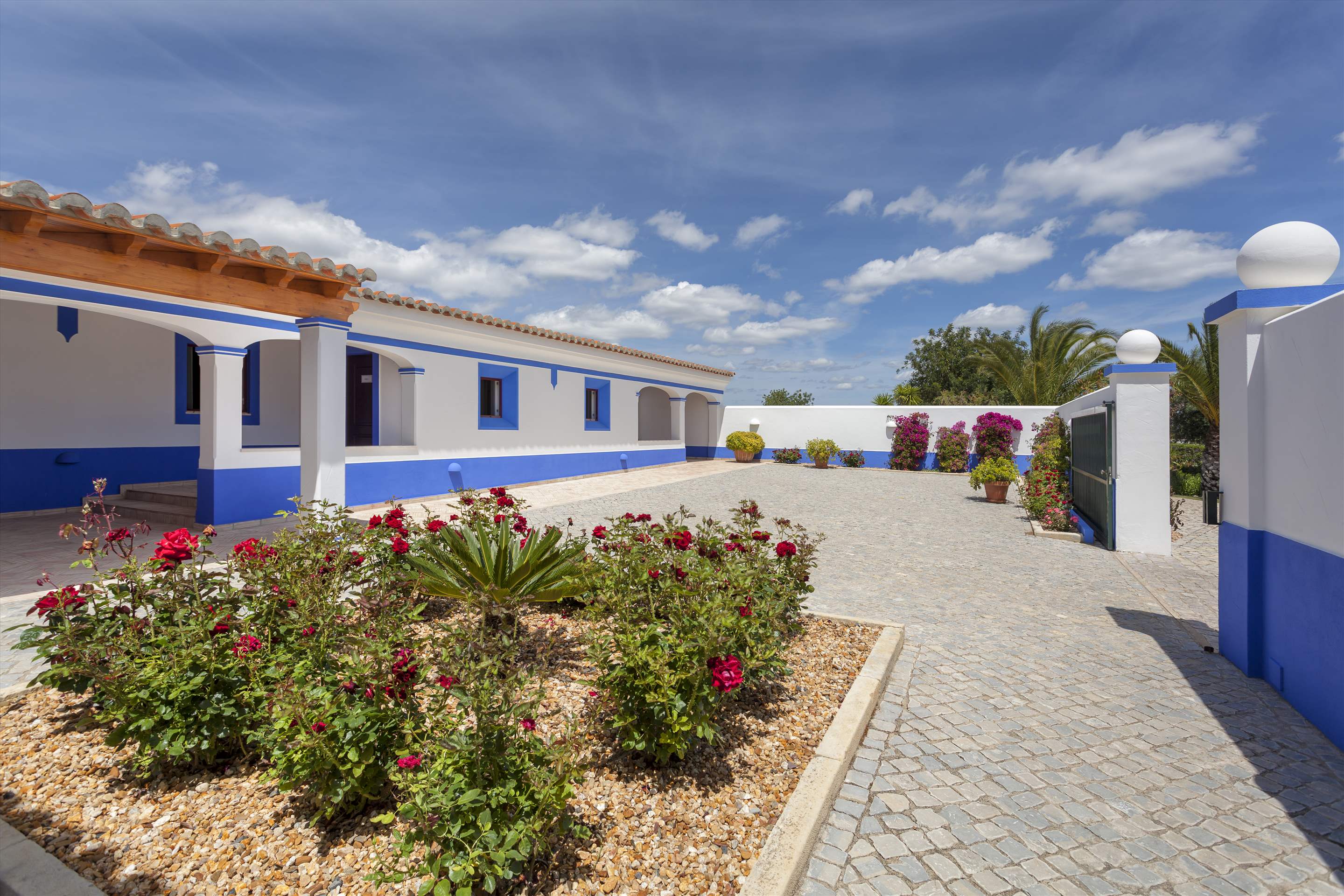 Casa Cahombo, 3 bedroom rate, main house only, 3 bedroom villa in Vilamoura Area, Algarve Photo #20