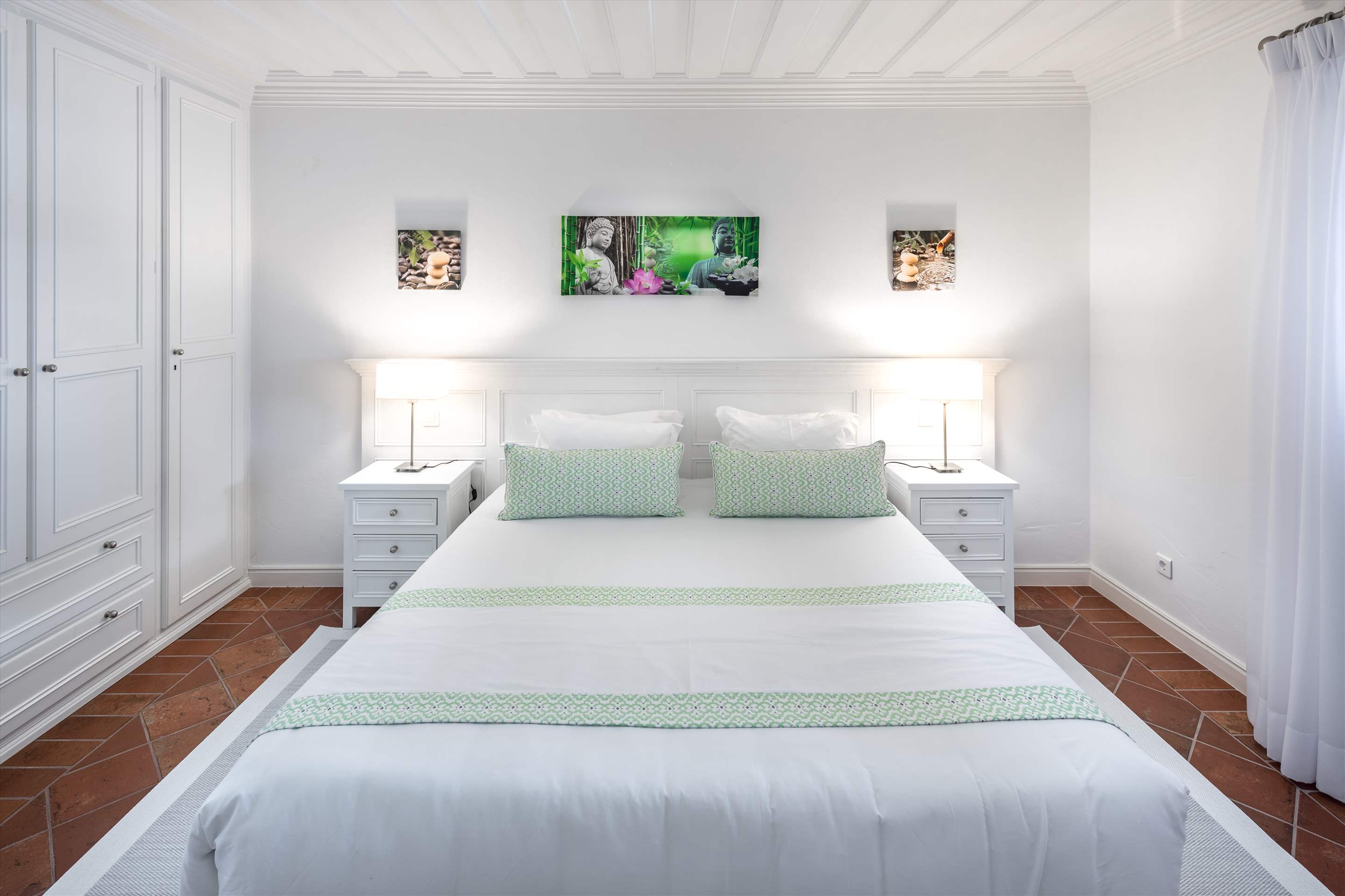 Casa Cahombo, 5 bedroom rate for 7-10 persons, 5 bedroom villa in Vilamoura Area, Algarve Photo #30