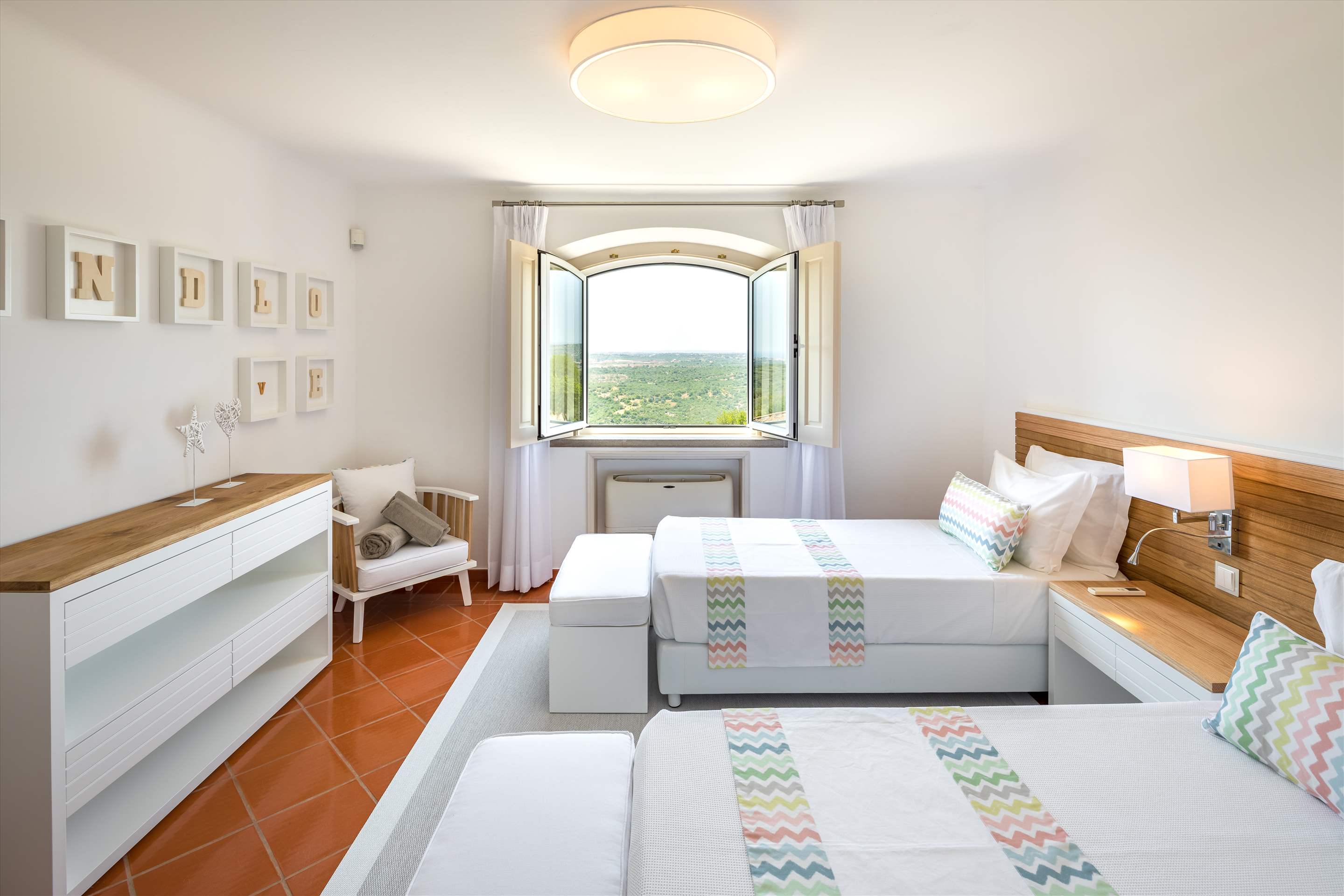 Casa de Baixo, 4 bedroom villa in Vilamoura Area, Algarve Photo #23