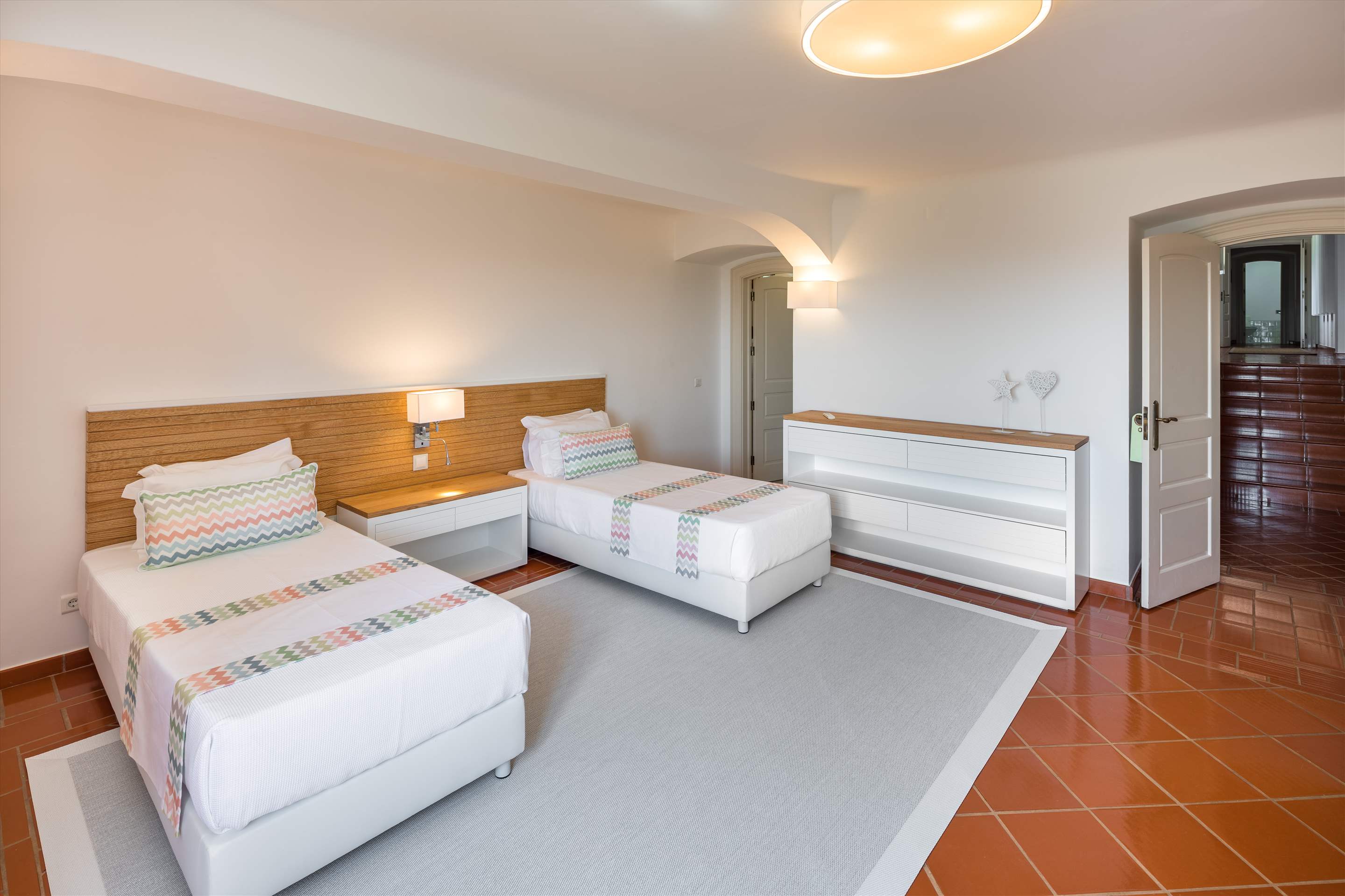 Casa de Baixo, 4 bedroom villa in Vilamoura Area, Algarve Photo #24
