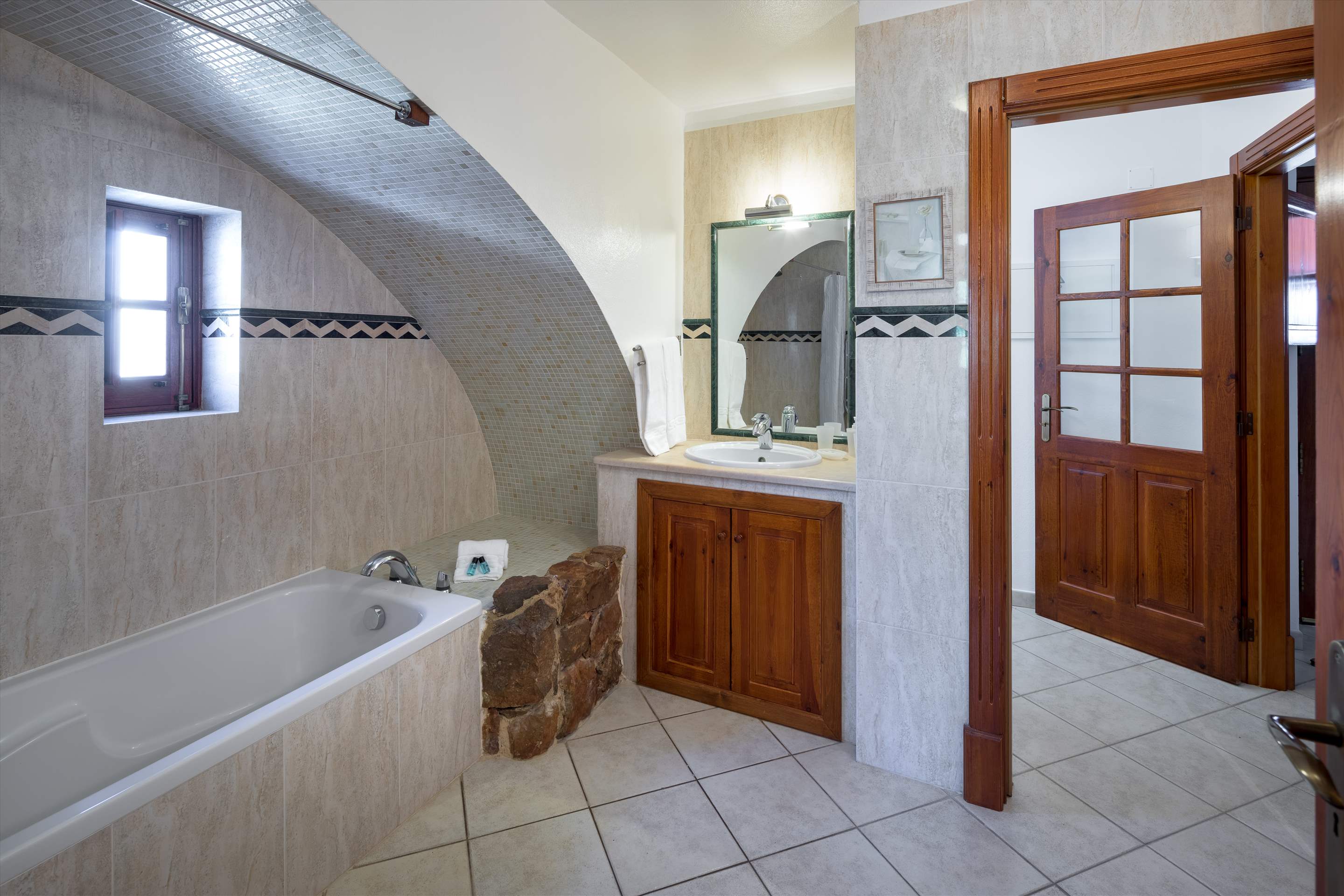 Casa do Ingles, up to 6 persons, 3 bedroom villa in Vilamoura Area, Algarve Photo #13