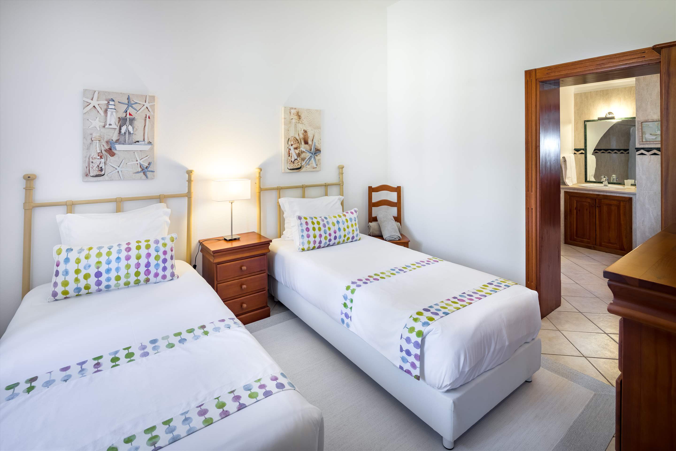 Casa do Ingles, up to 6 persons, 3 bedroom villa in Vilamoura Area, Algarve Photo #17