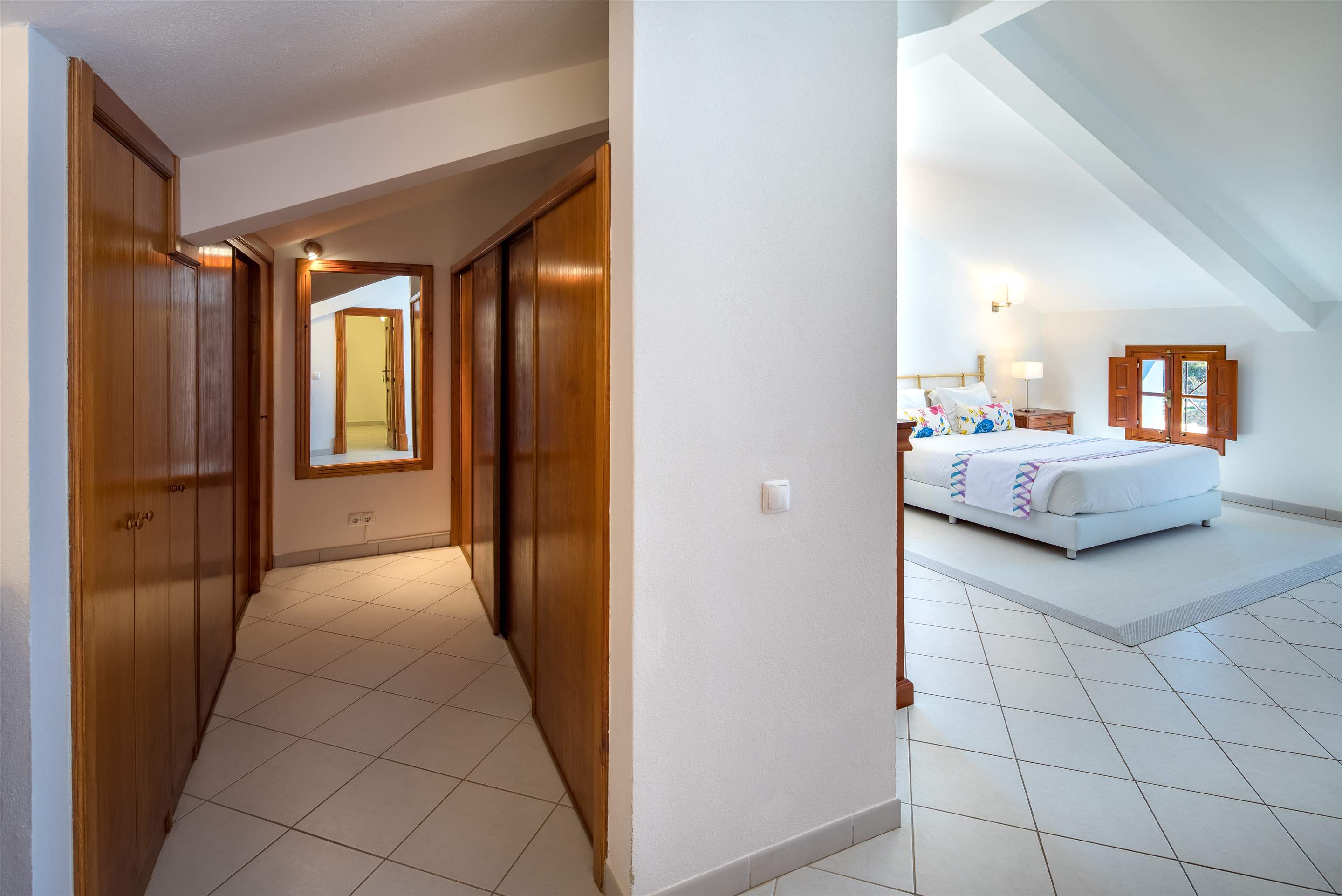 Casa do Ingles, 7-10 persons, 4 bedroom villa in Vilamoura Area, Algarve Photo #12