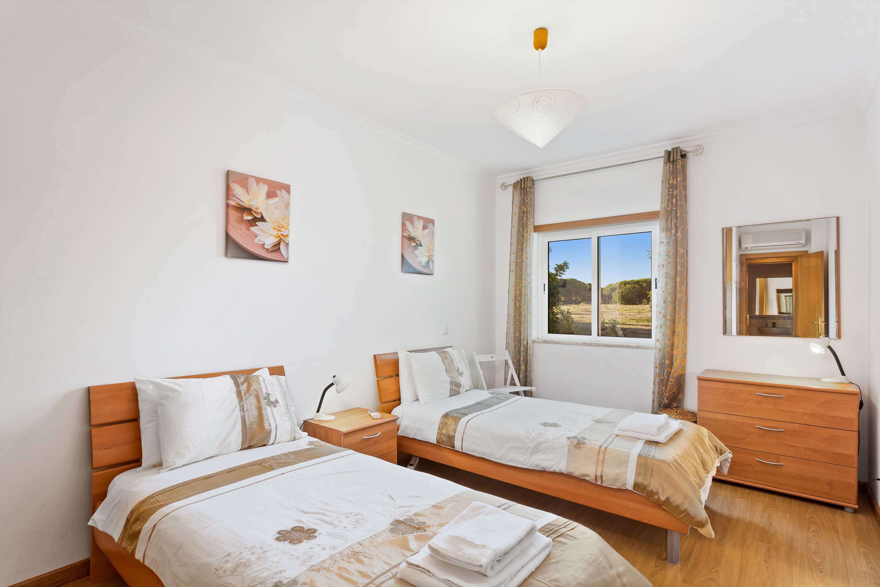 Apartment Caroline, 2 bedroom apartment in Vilamoura Area, Algarve Photo #16