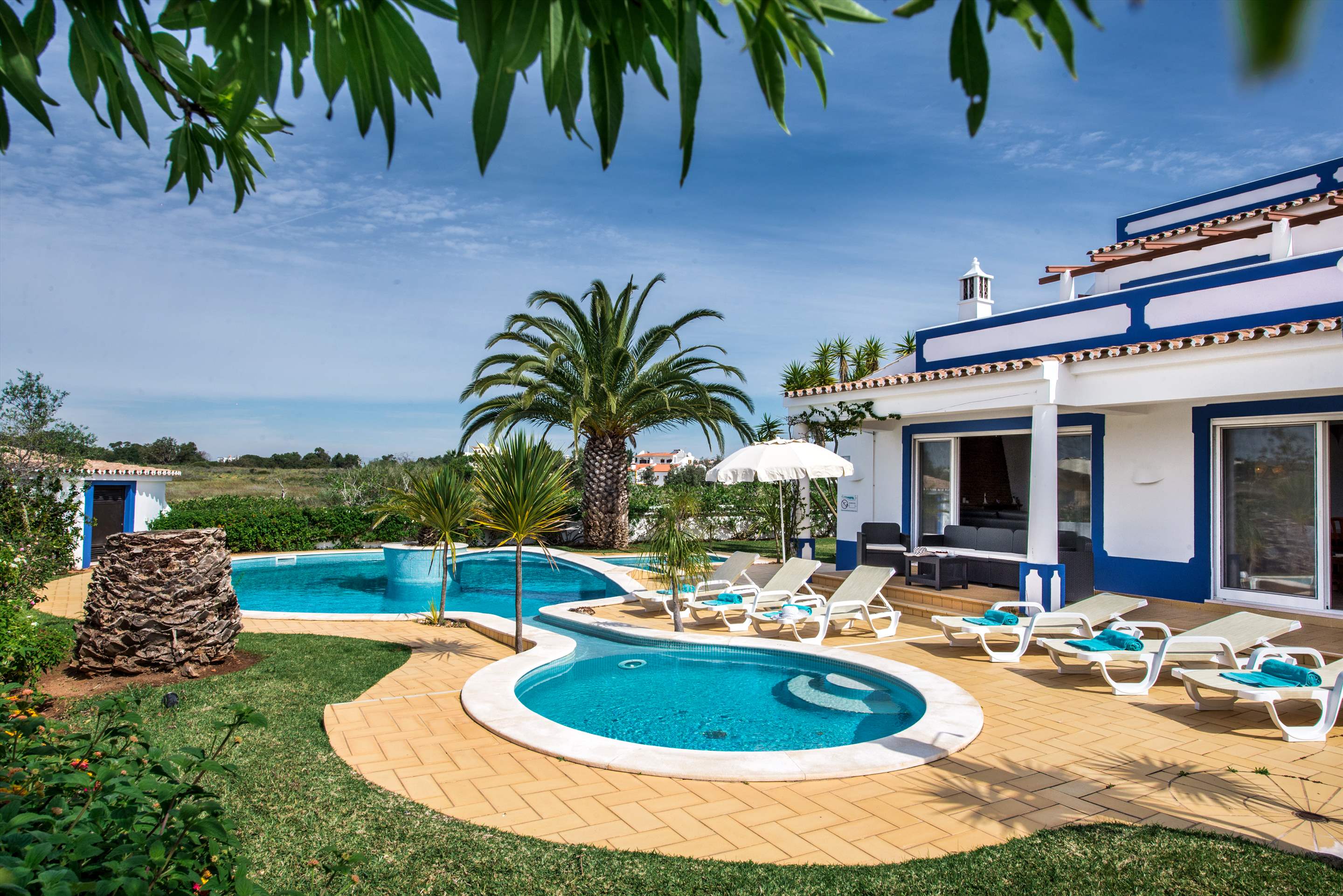 Villa Azul, 4 bedroom villa in Gale, Vale da Parra and Guia, Algarve Photo #9