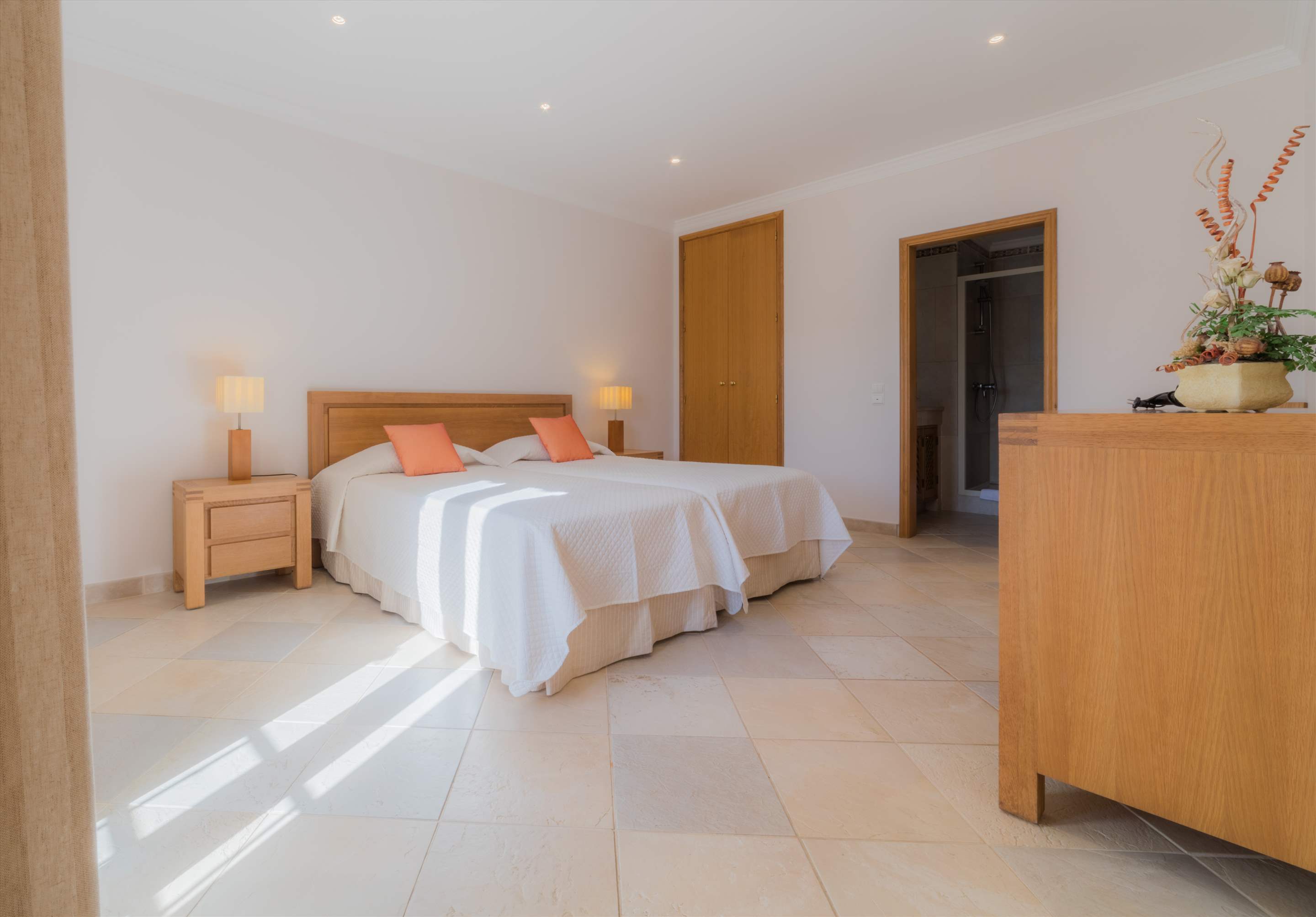 Villa Bota, 3 bedroom villa in Vale do Lobo, Algarve Photo #12