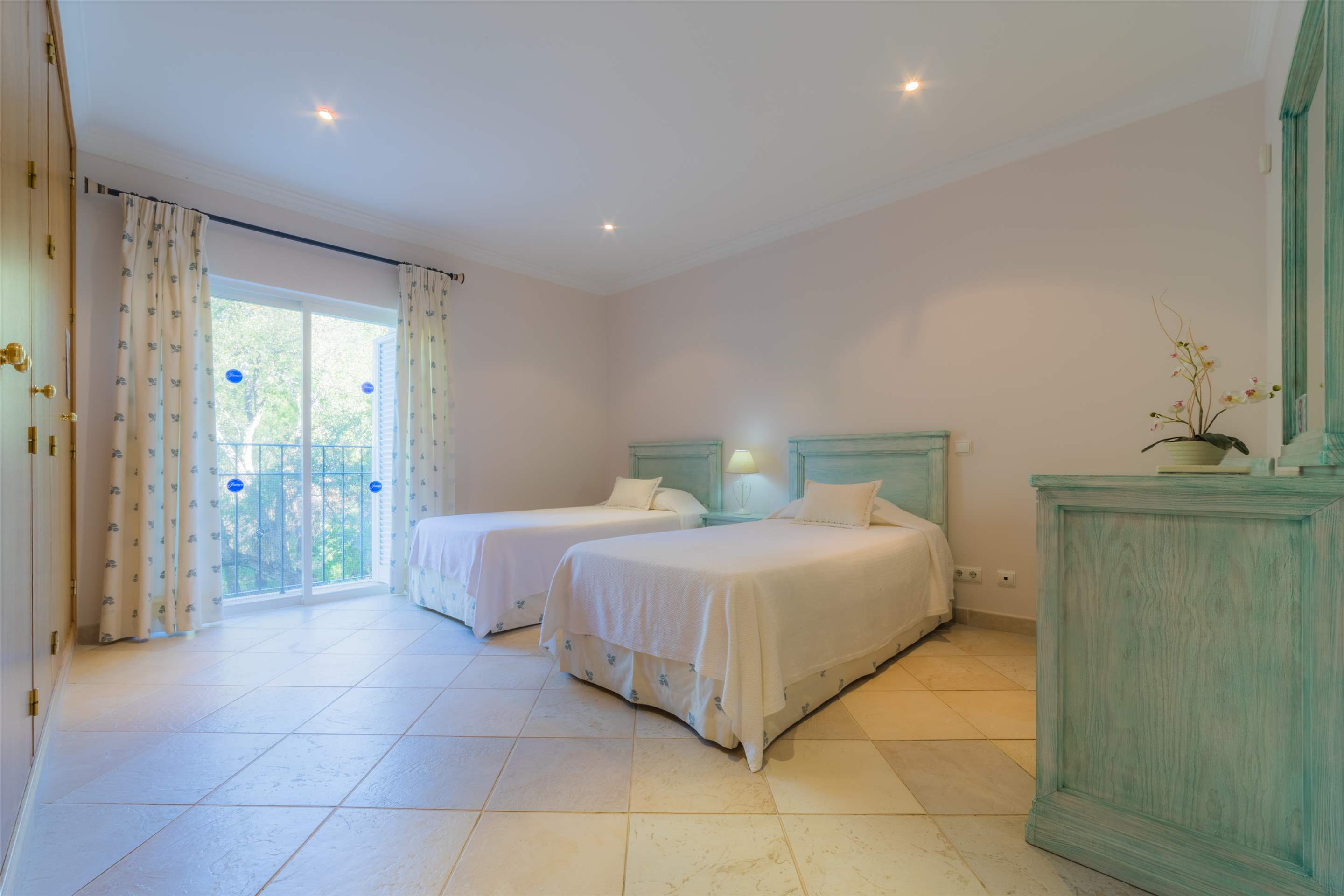 Villa Bota, 3 bedroom villa in Vale do Lobo, Algarve Photo #21