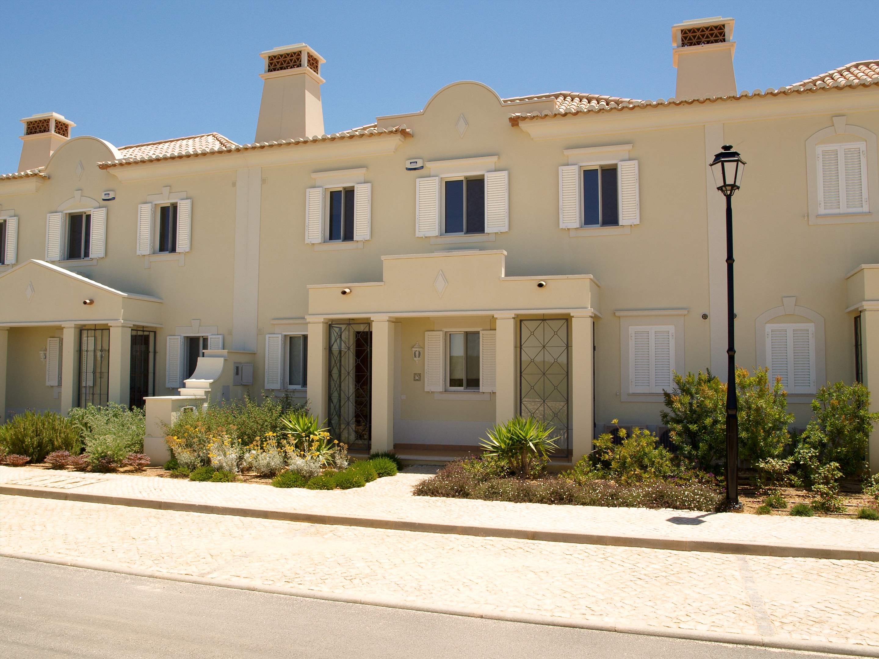 Martinhal Vilas Mimosa Three Bedroom, 3 bedroom villa in Martinhal Sagres, Algarve Photo #4