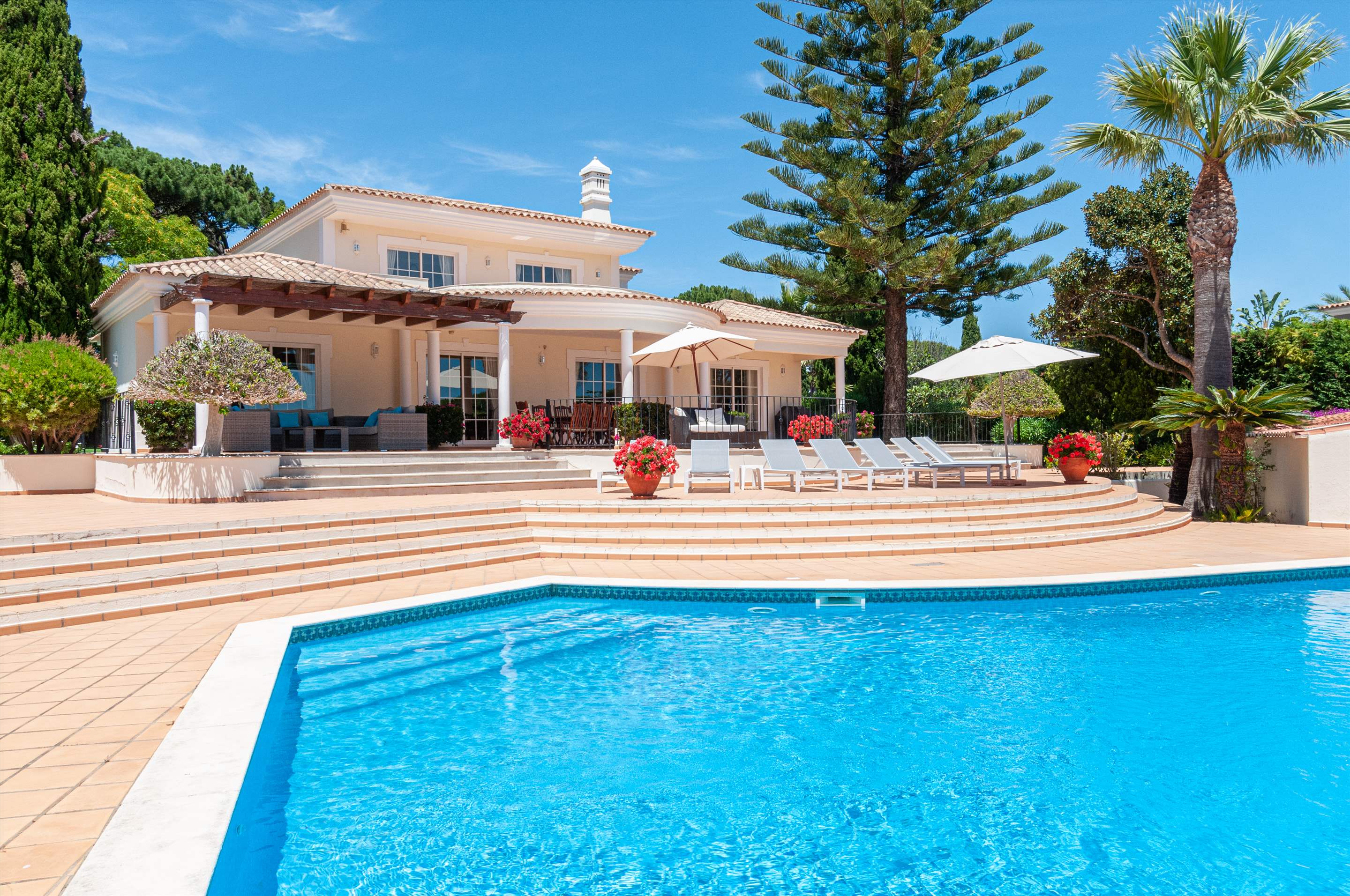 Villa Chantel, 4 bedroom villa in Vale do Lobo, Algarve Photo #1
