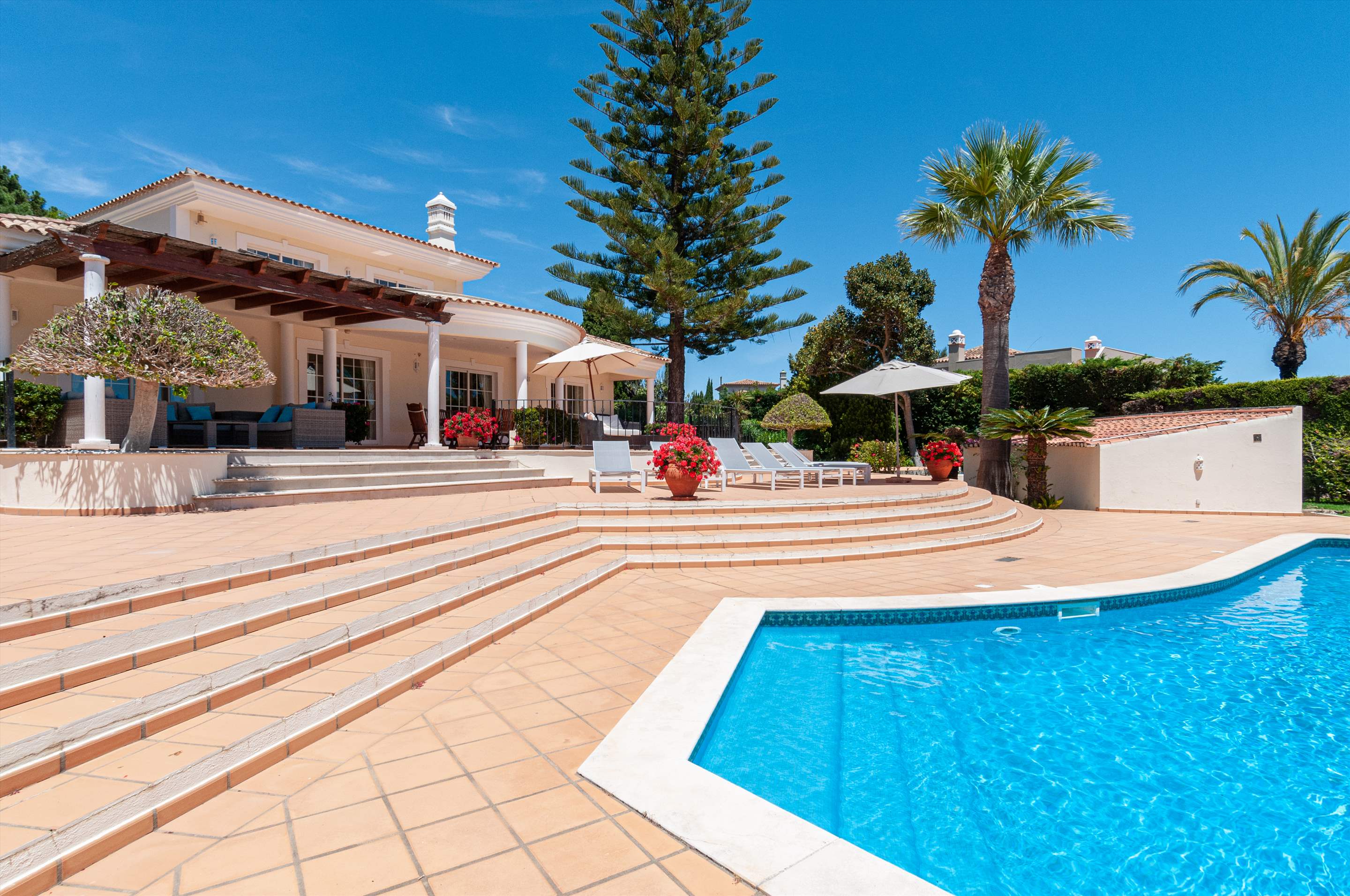 Villa Chantel, 4 bedroom villa in Vale do Lobo, Algarve Photo #10