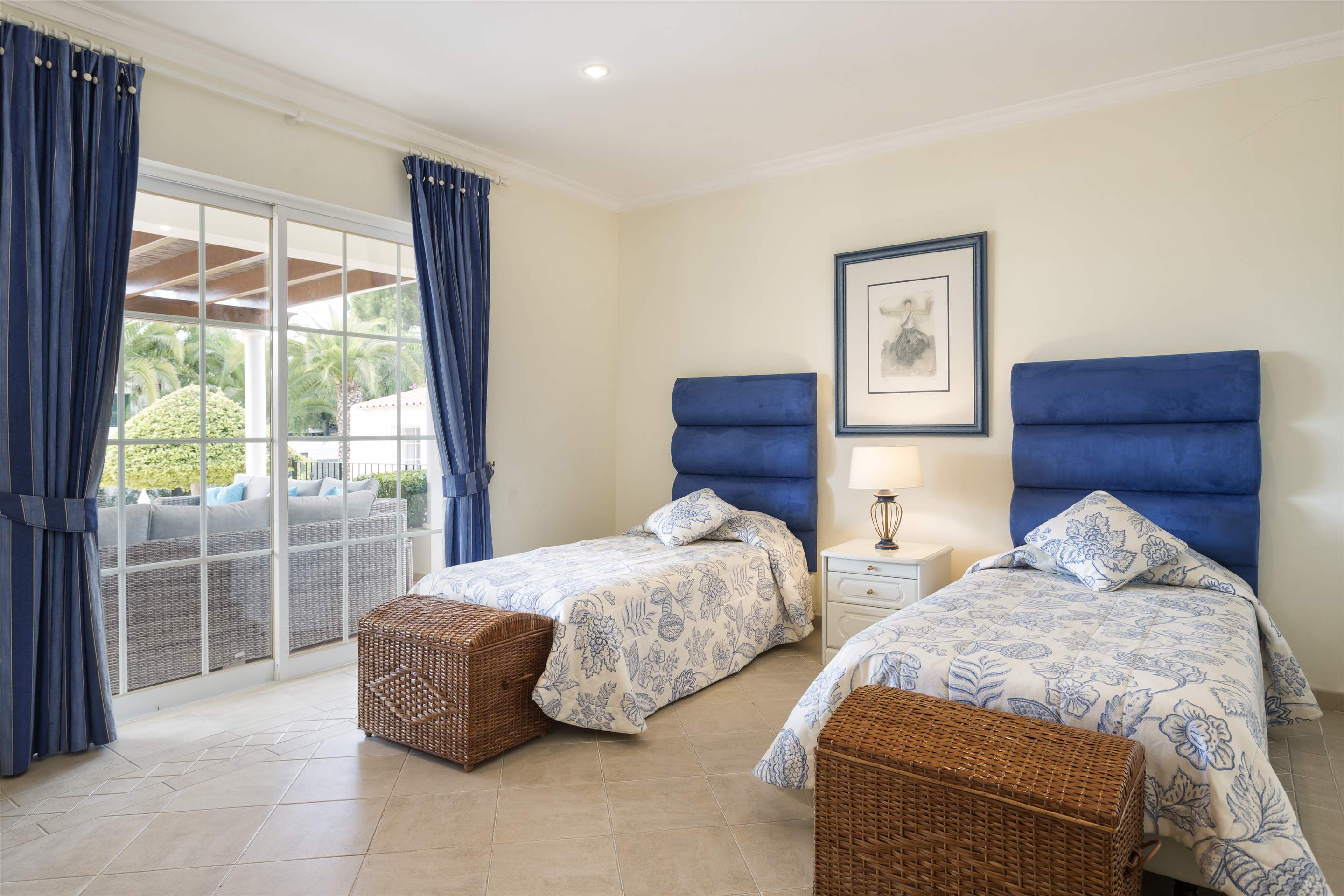 Villa Chantel, 4 bedroom villa in Vale do Lobo, Algarve Photo #19