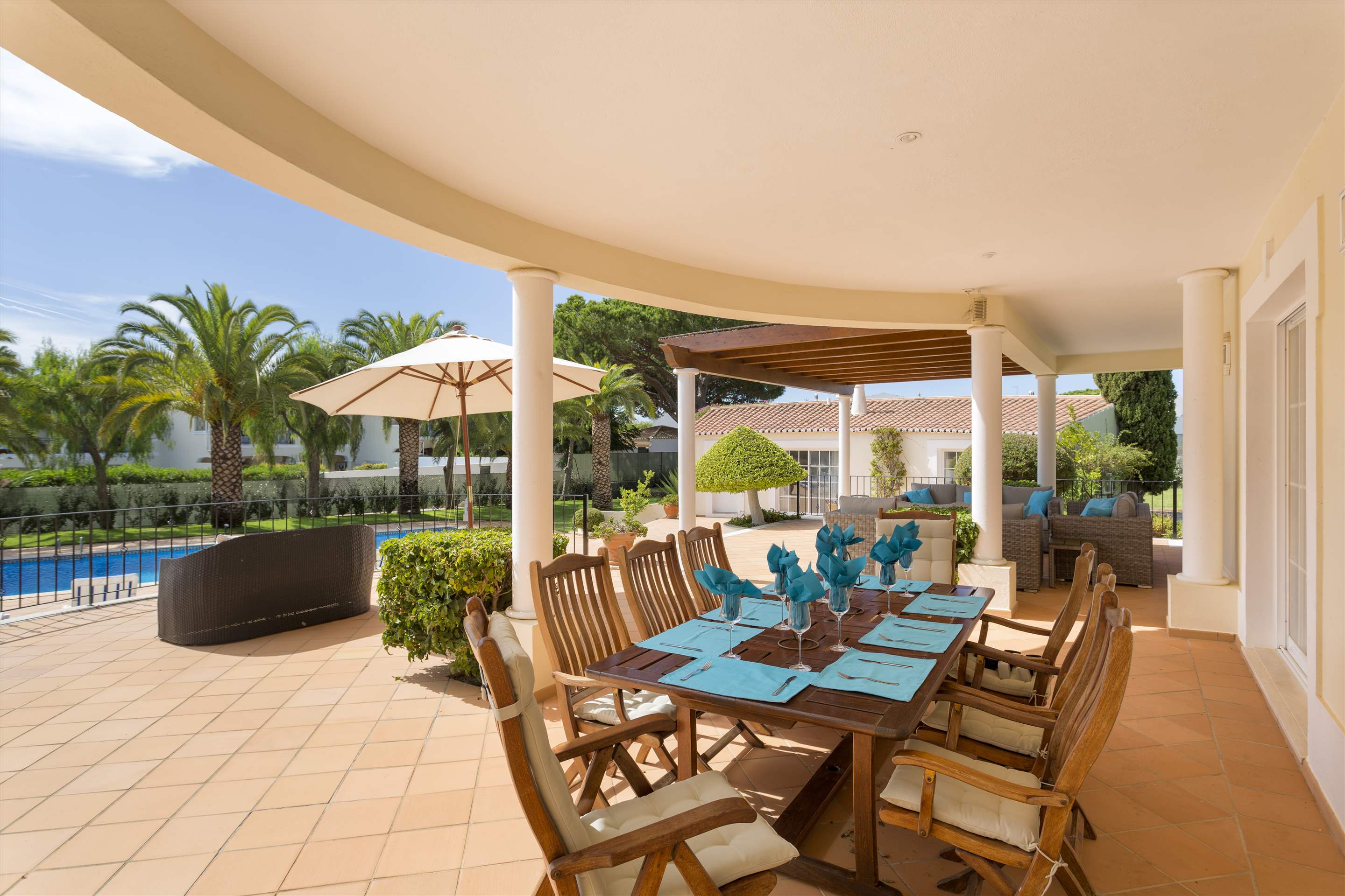 Villa Chantel, 4 bedroom villa in Vale do Lobo, Algarve Photo #4