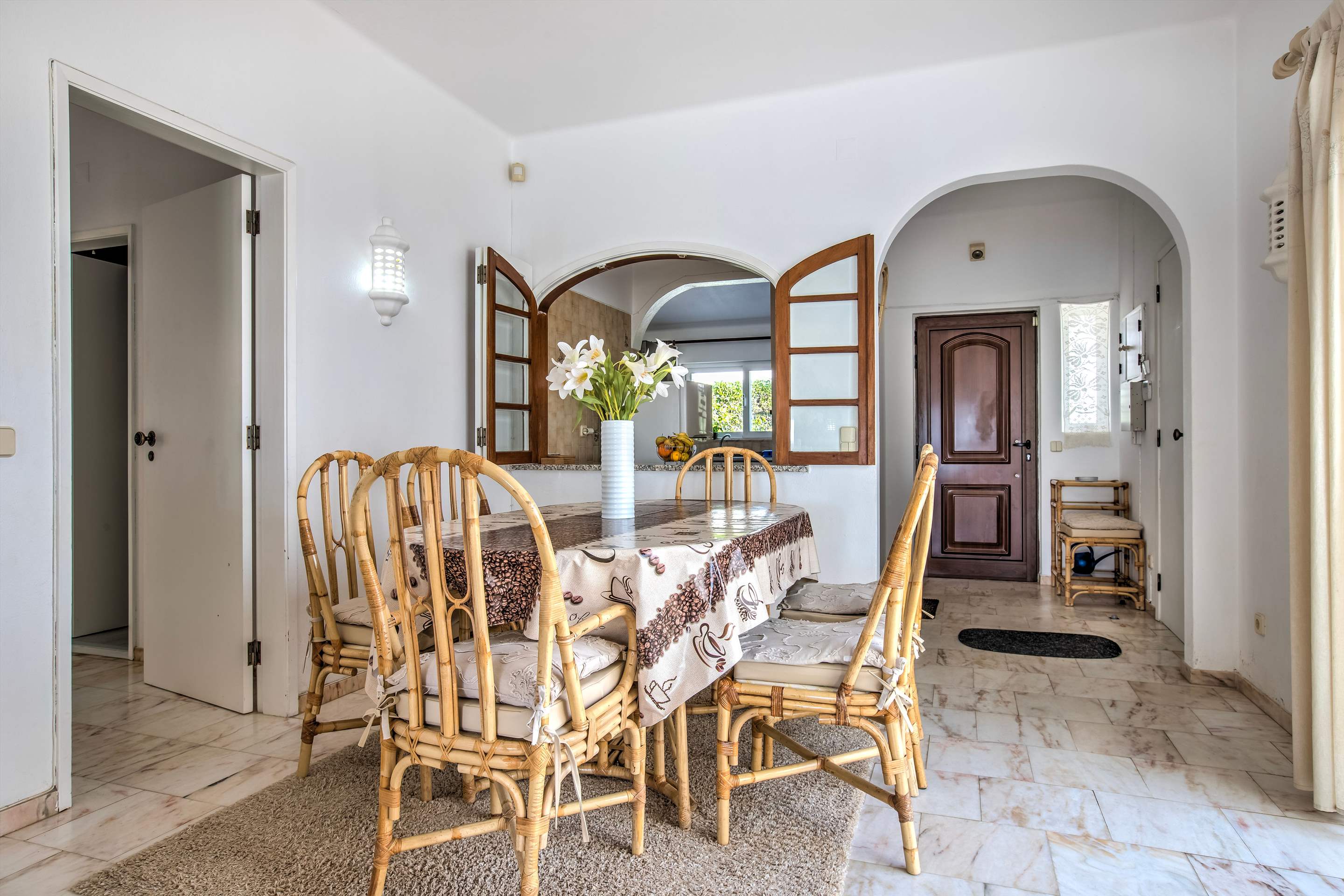 Casa Vale do Milho, 4 bedroom villa in Carvoeiro Area, Algarve Photo #4