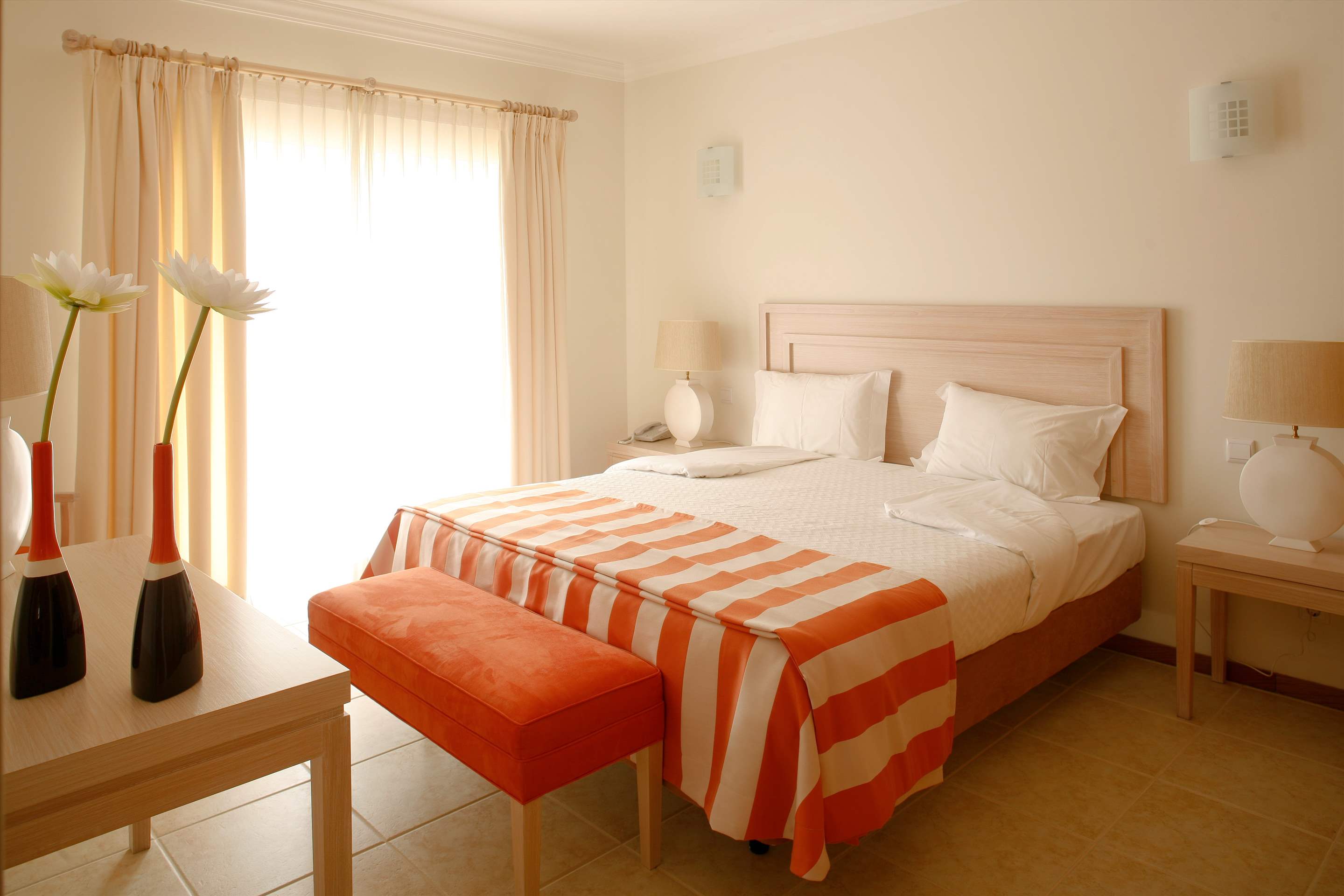 Vale d'Oliveiras 2 Bed Suite Garden View , Bed & Breakfast, 2 bedroom apartment in Vale d'Oliveiras Resort & Spa, Algarve Photo #4