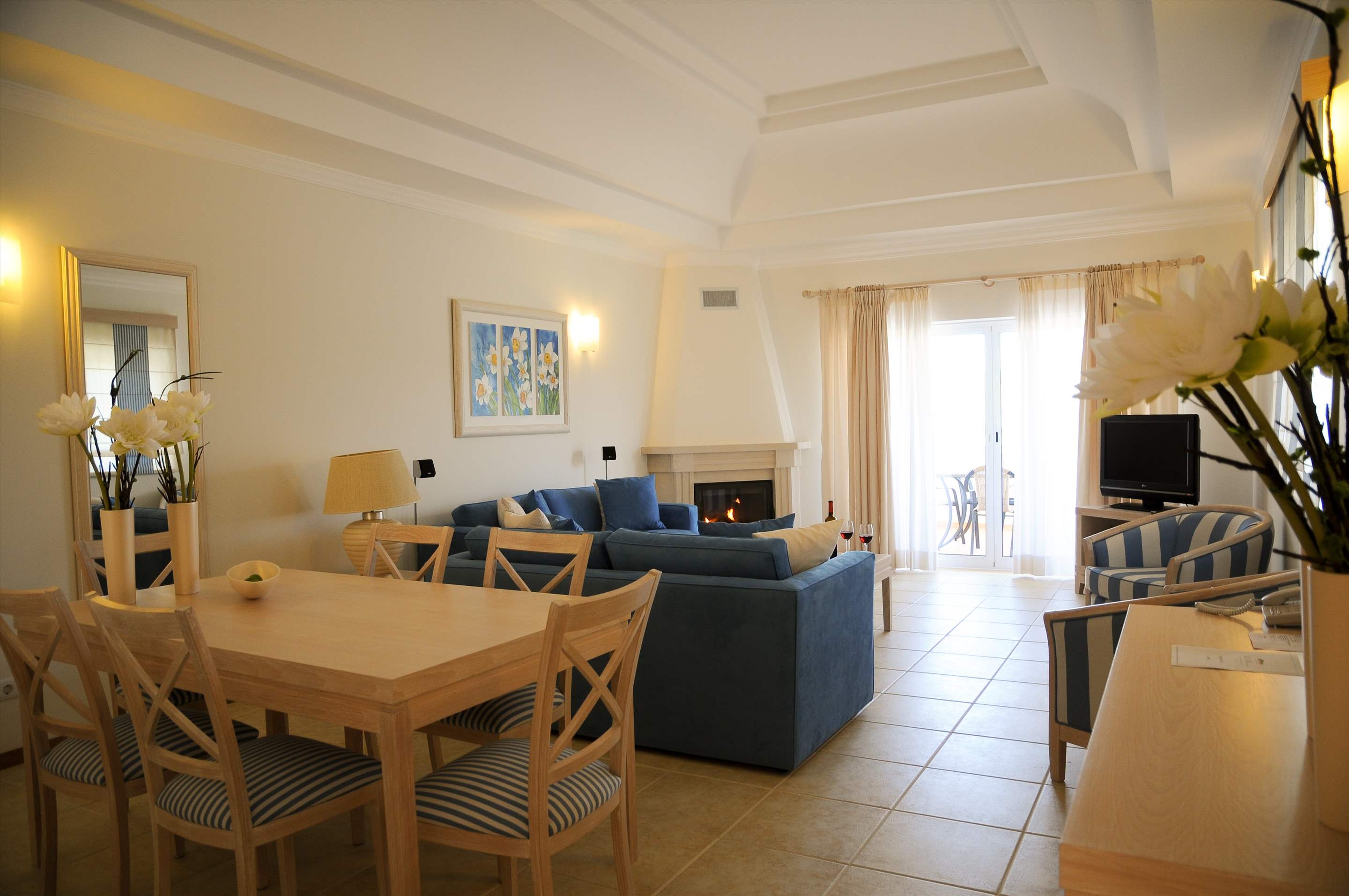 Vale d'Oliveiras 2 Bed Suite Pool View , Bed & Breakfast, 2 bedroom apartment in Vale d'Oliveiras Resort & Spa, Algarve Photo #7