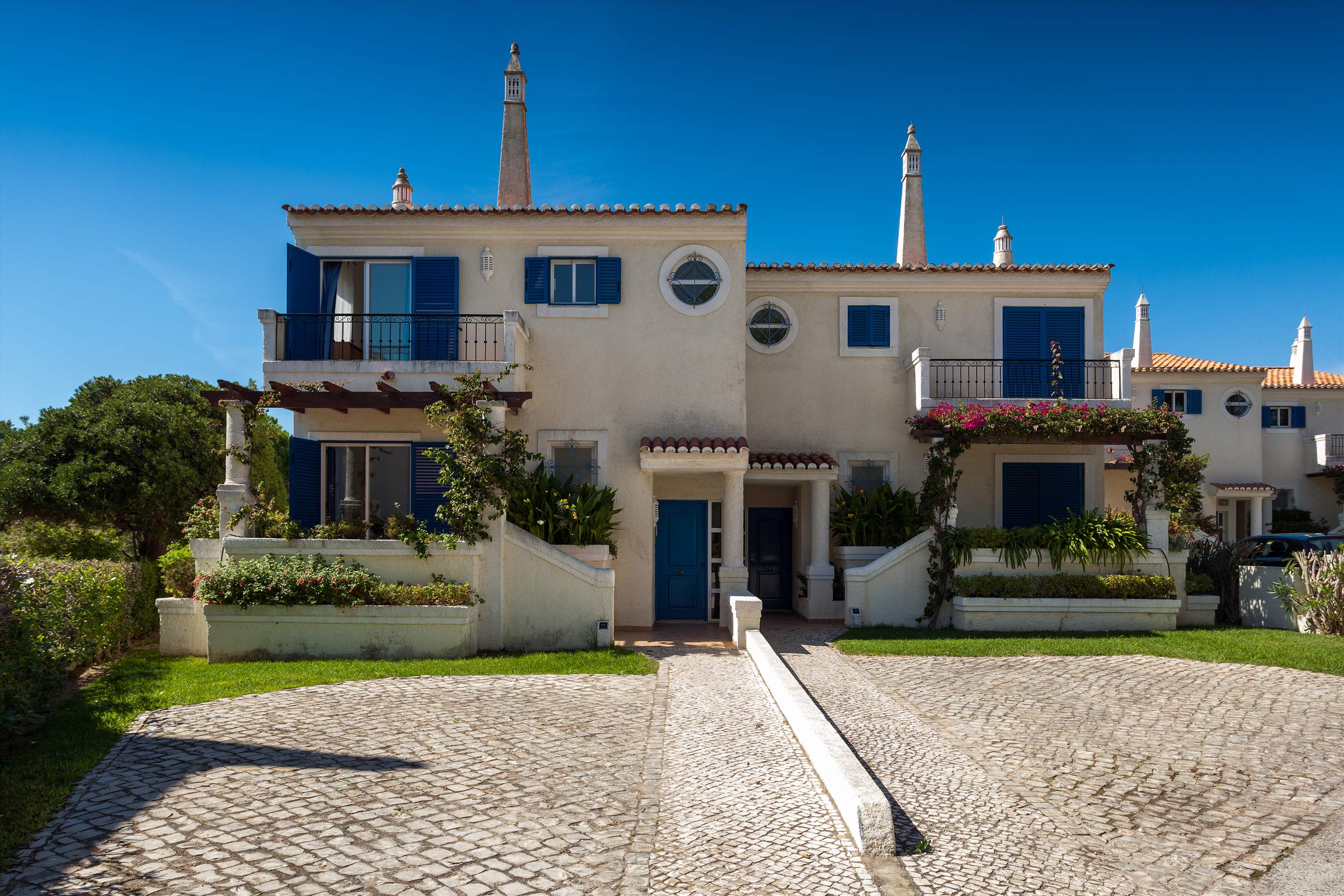 Villa Marisol, 3 bedroom villa in Vale do Lobo, Algarve Photo #9