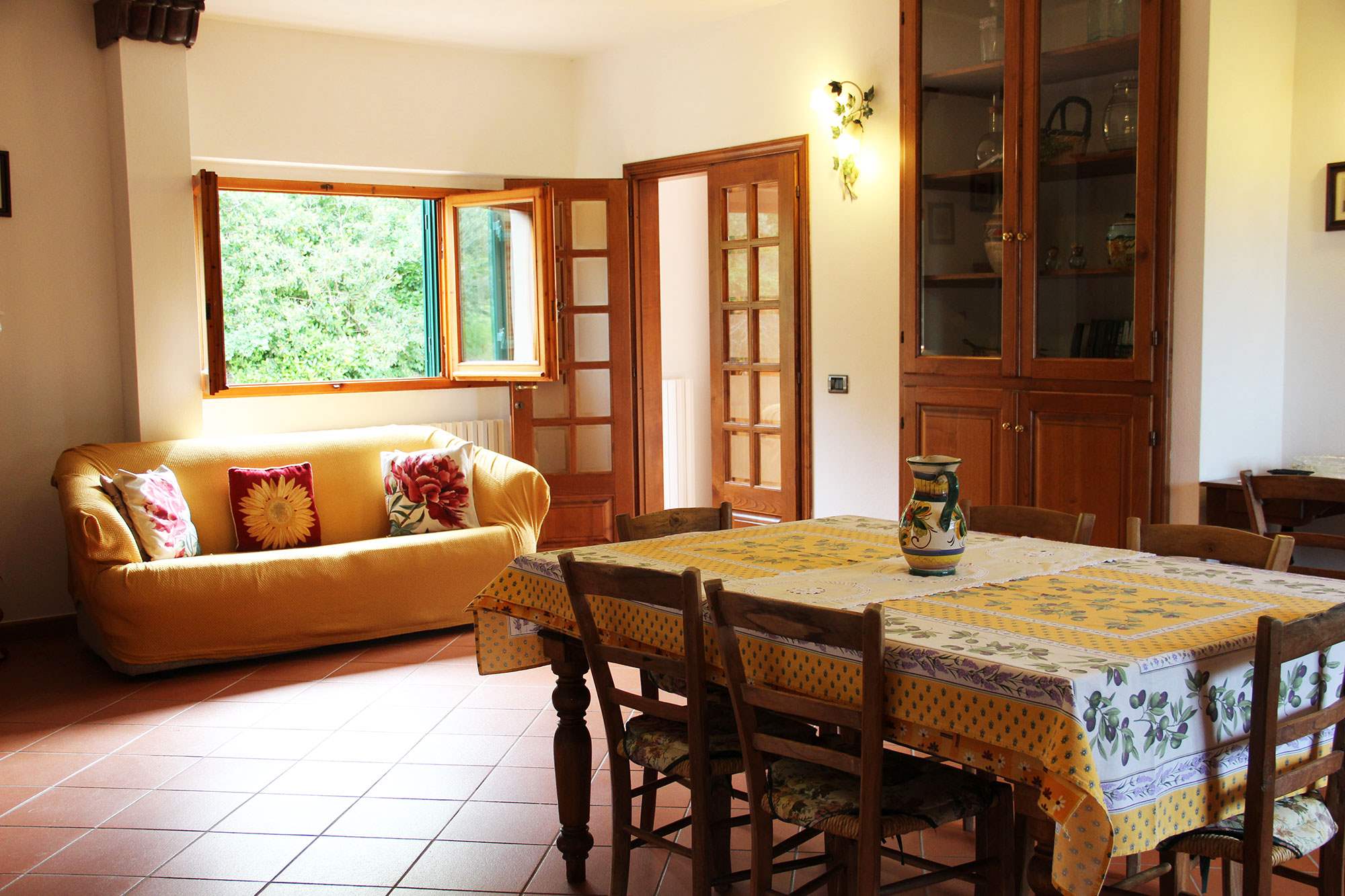 Casa di Pescille, 2 bedroom villa in Chianti & Countryside, Tuscany Photo #2