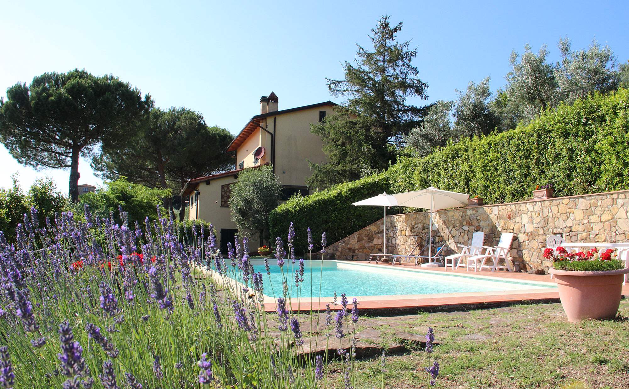 Casa di Pescille, 2 bedroom villa in Chianti & Countryside, Tuscany Photo #7