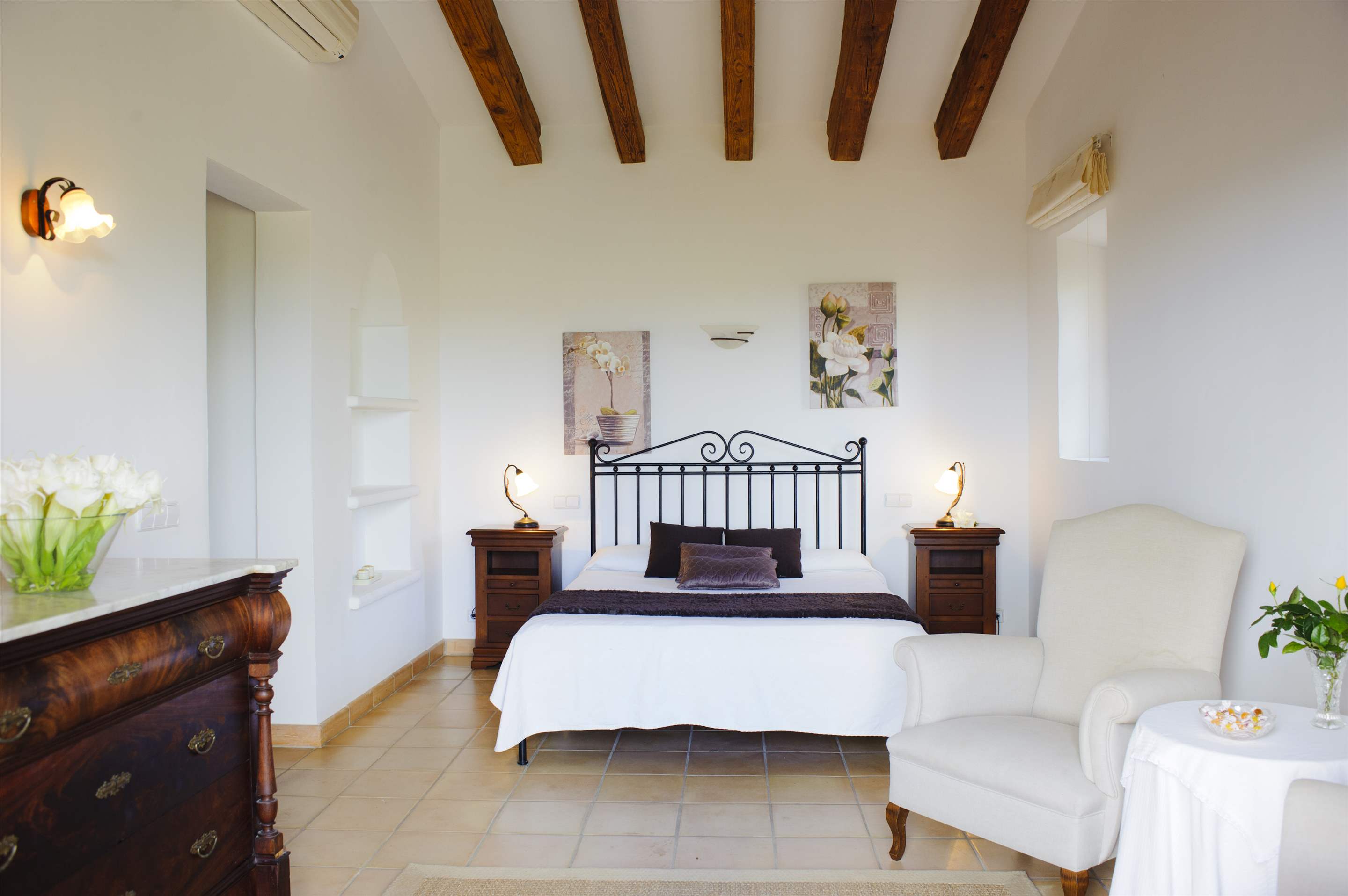 Penya Redona, 4 bedroom villa in Cala d'Or , Majorca Photo #24