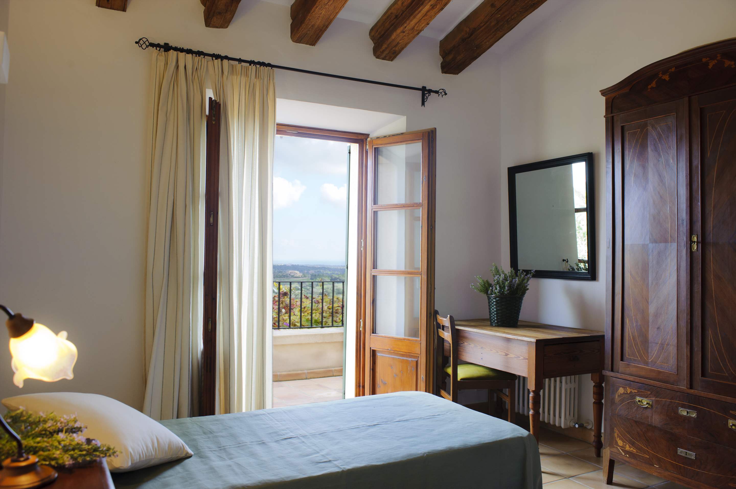 Penya Redona, 4 bedroom villa in Cala d'Or , Majorca Photo #28