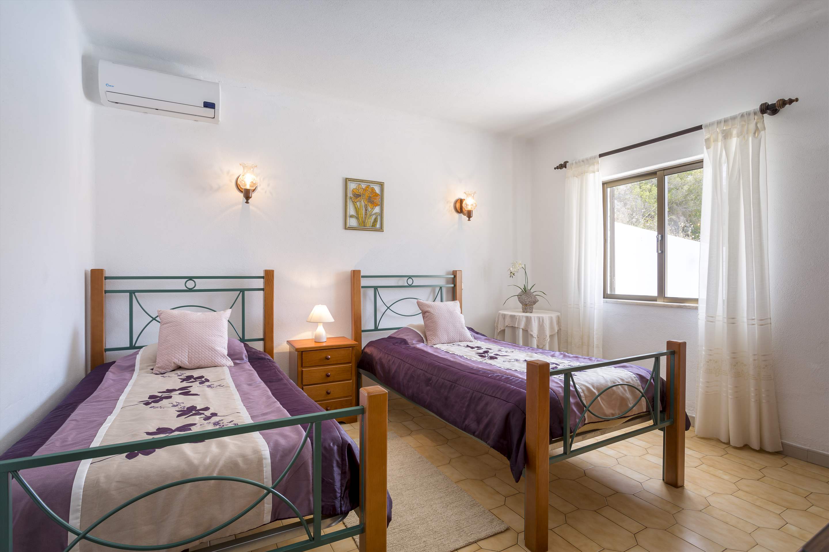 Villa Do Cerro, 3 bedroom villa in Carvoeiro Area, Algarve Photo #11