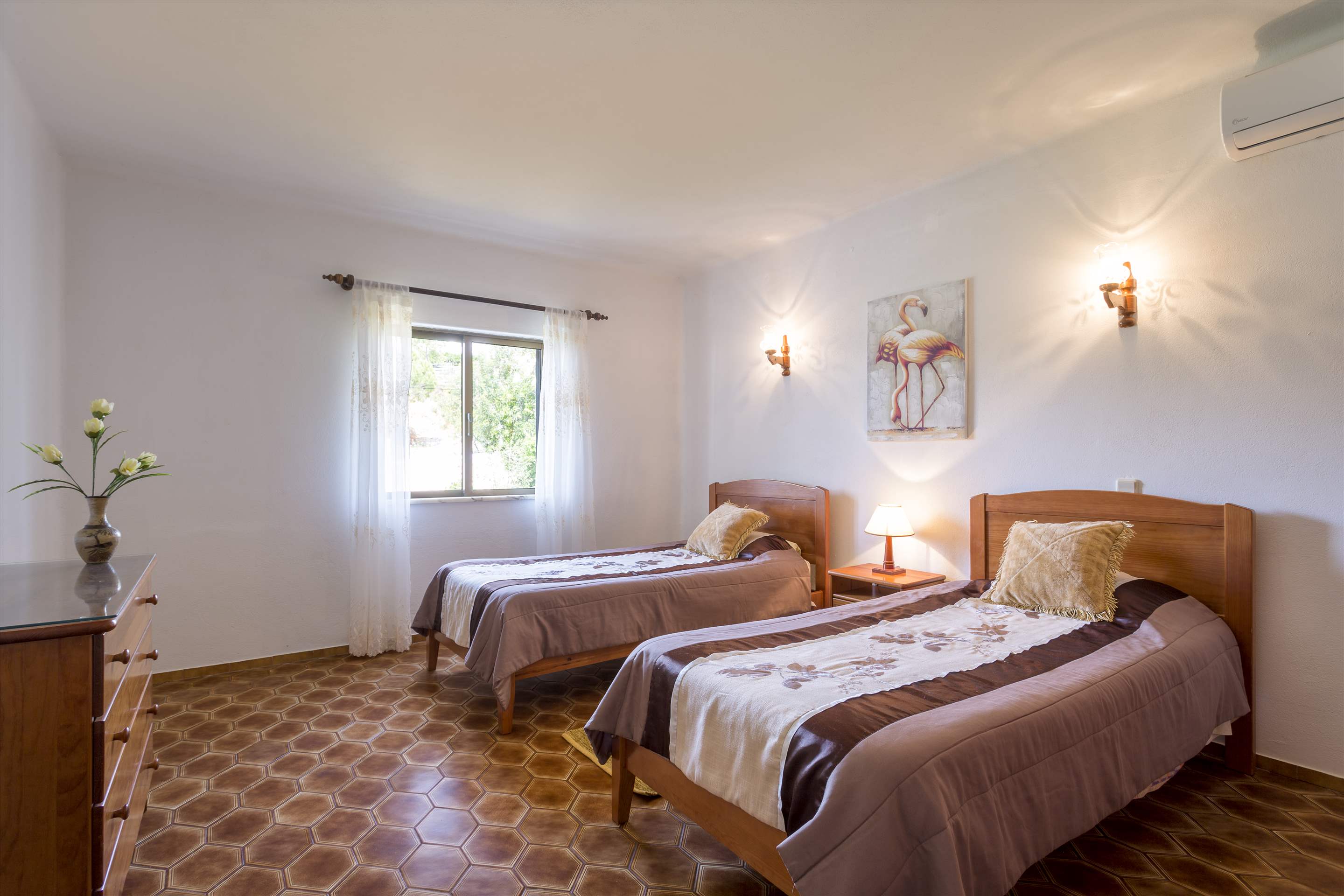 Villa Do Cerro, 3 bedroom villa in Carvoeiro Area, Algarve Photo #13
