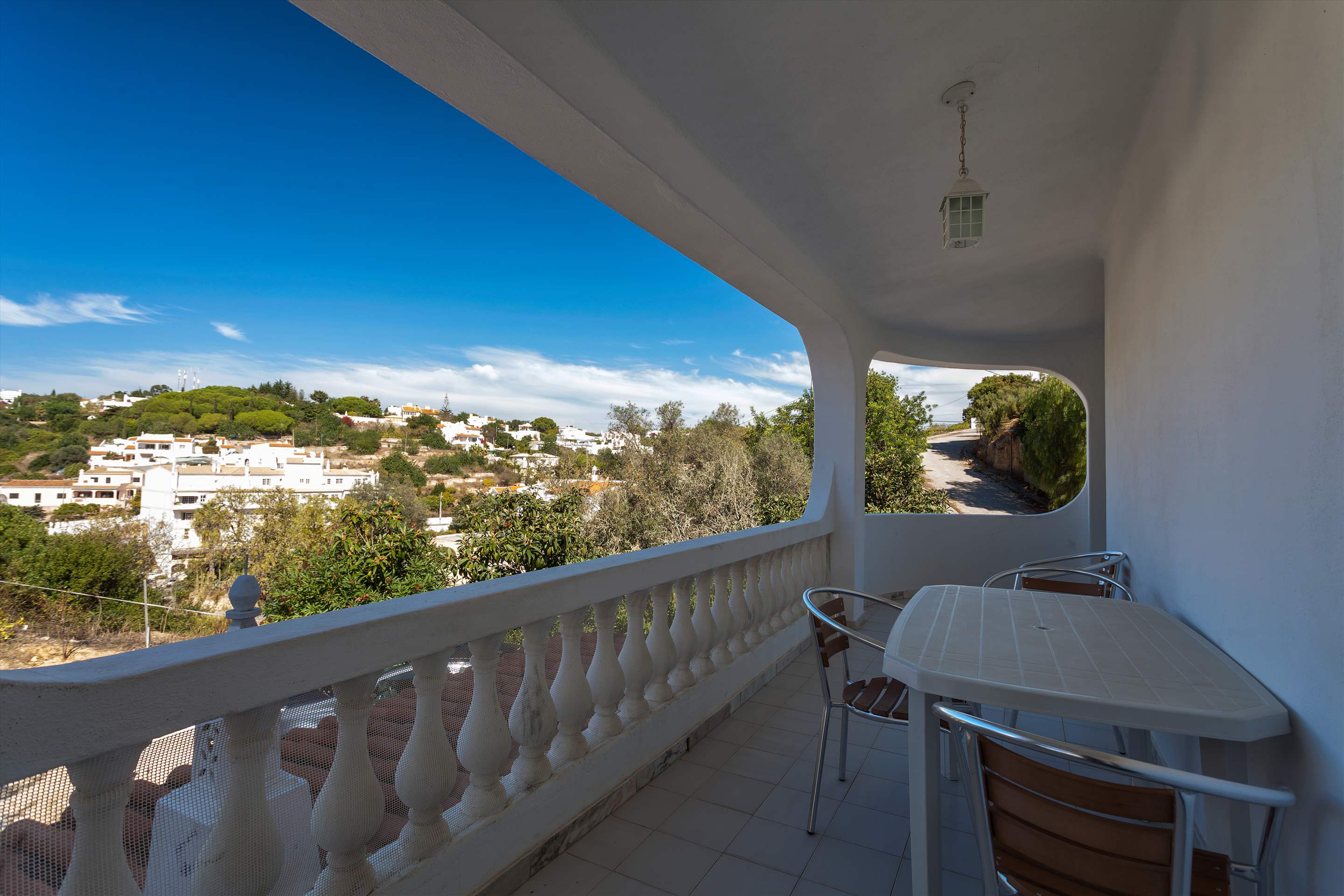 Villa Do Cerro, 3 bedroom villa in Carvoeiro Area, Algarve Photo #17