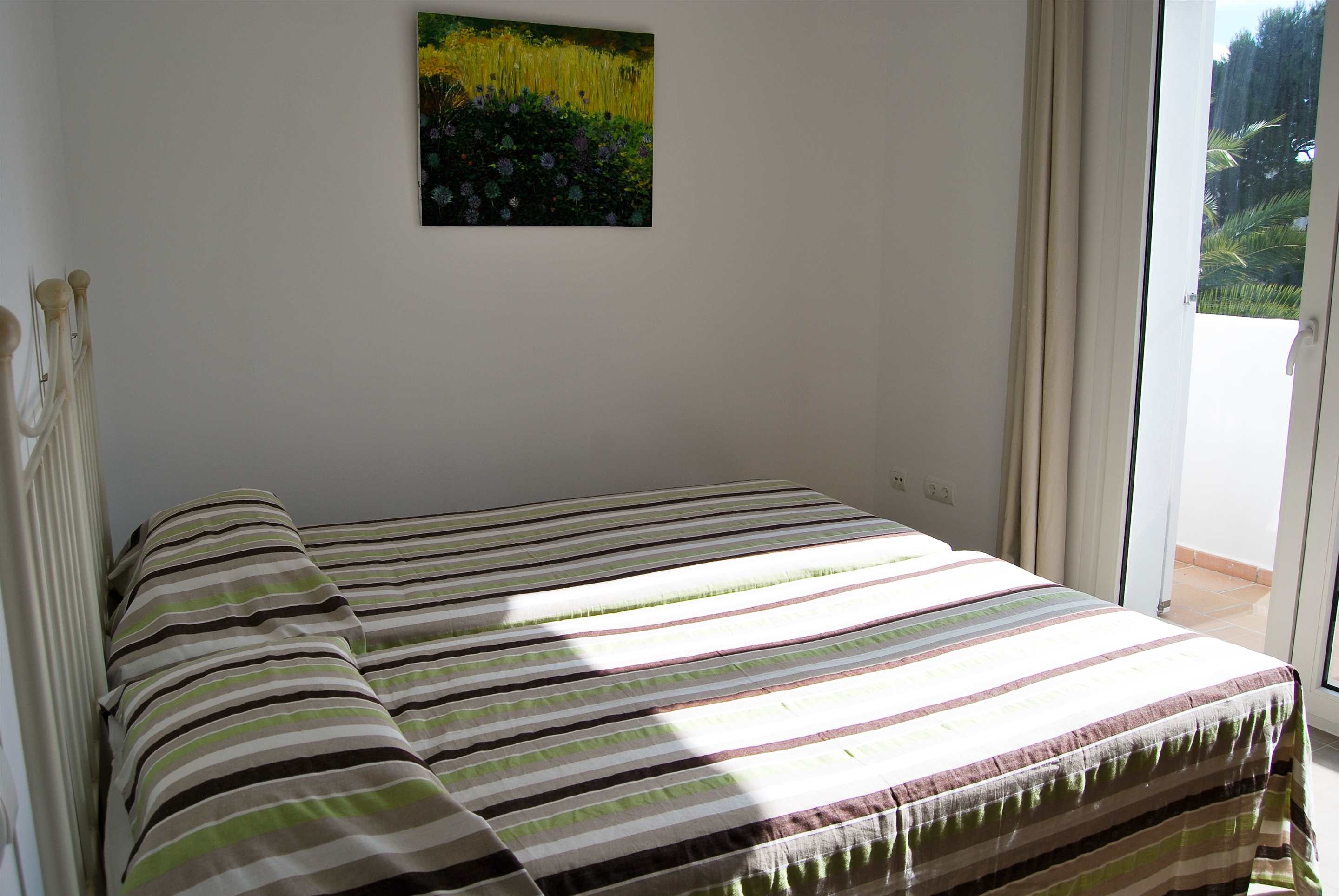 Fonda 3, 4 bedroom villa in Cala d'Or , Majorca Photo #17
