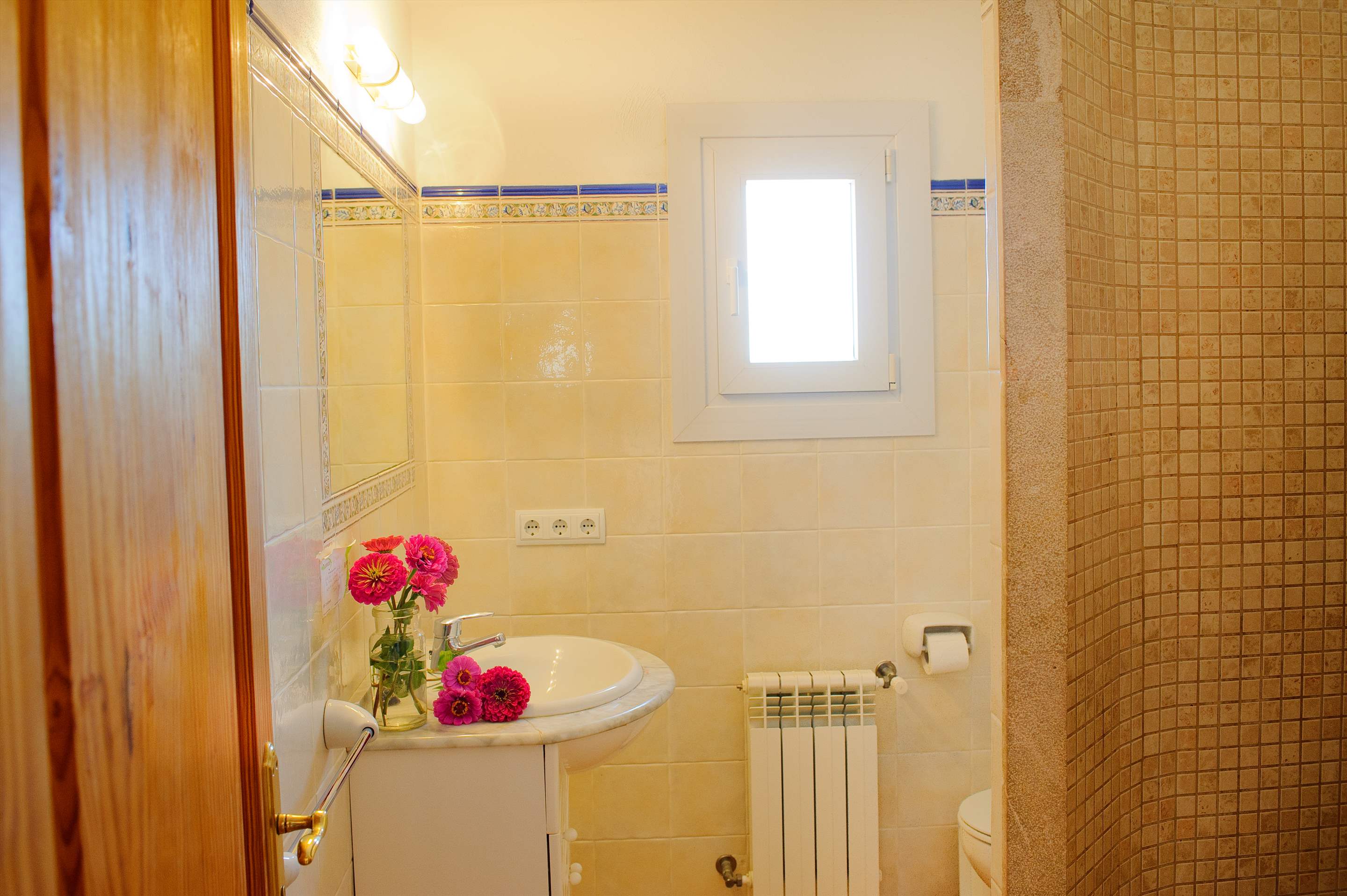 Tarongers, 4 bedroom villa in Cala d'Or , Majorca Photo #18
