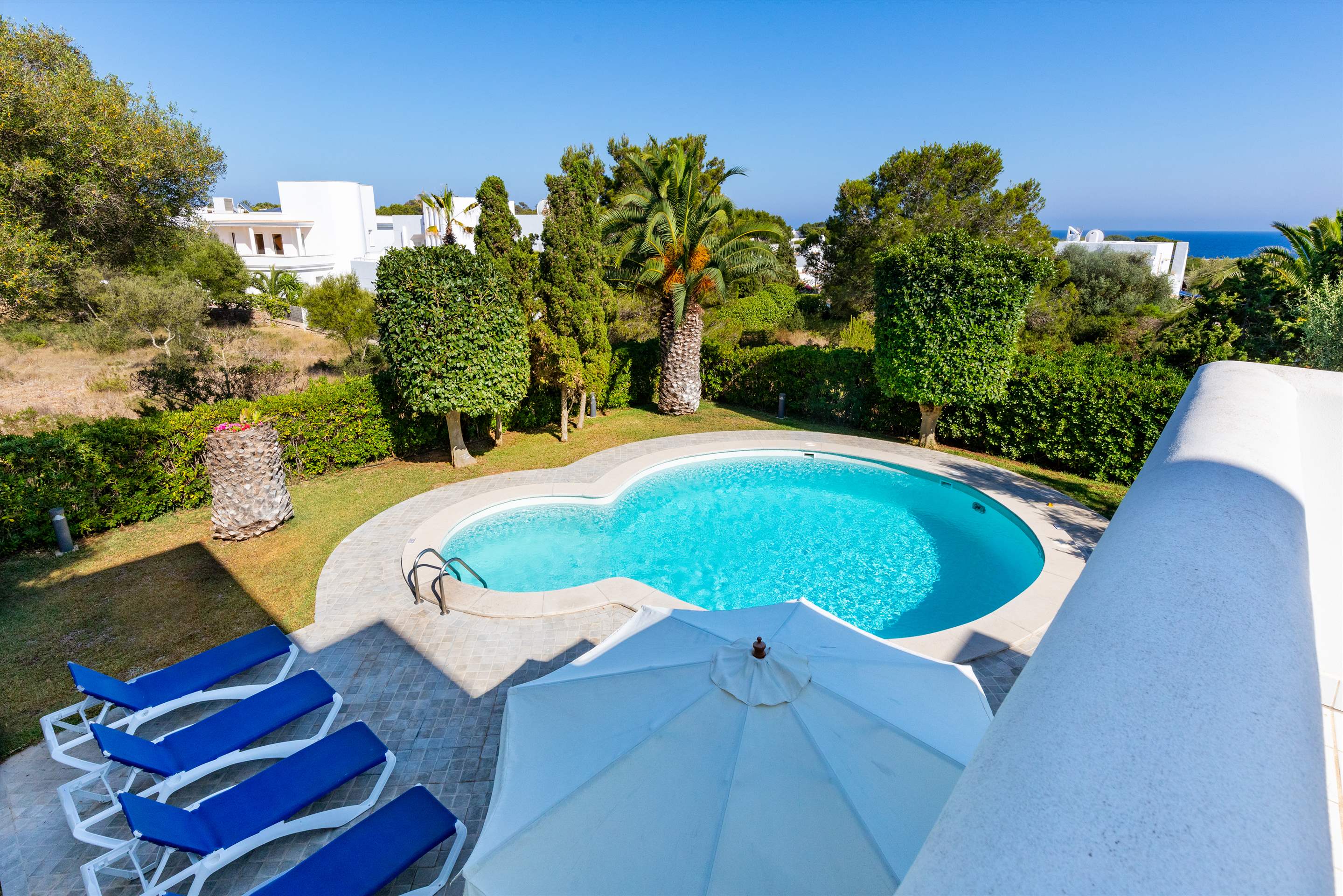 Villa Daria, 4 bedroom villa in Cala d'Or , Majorca Photo #17