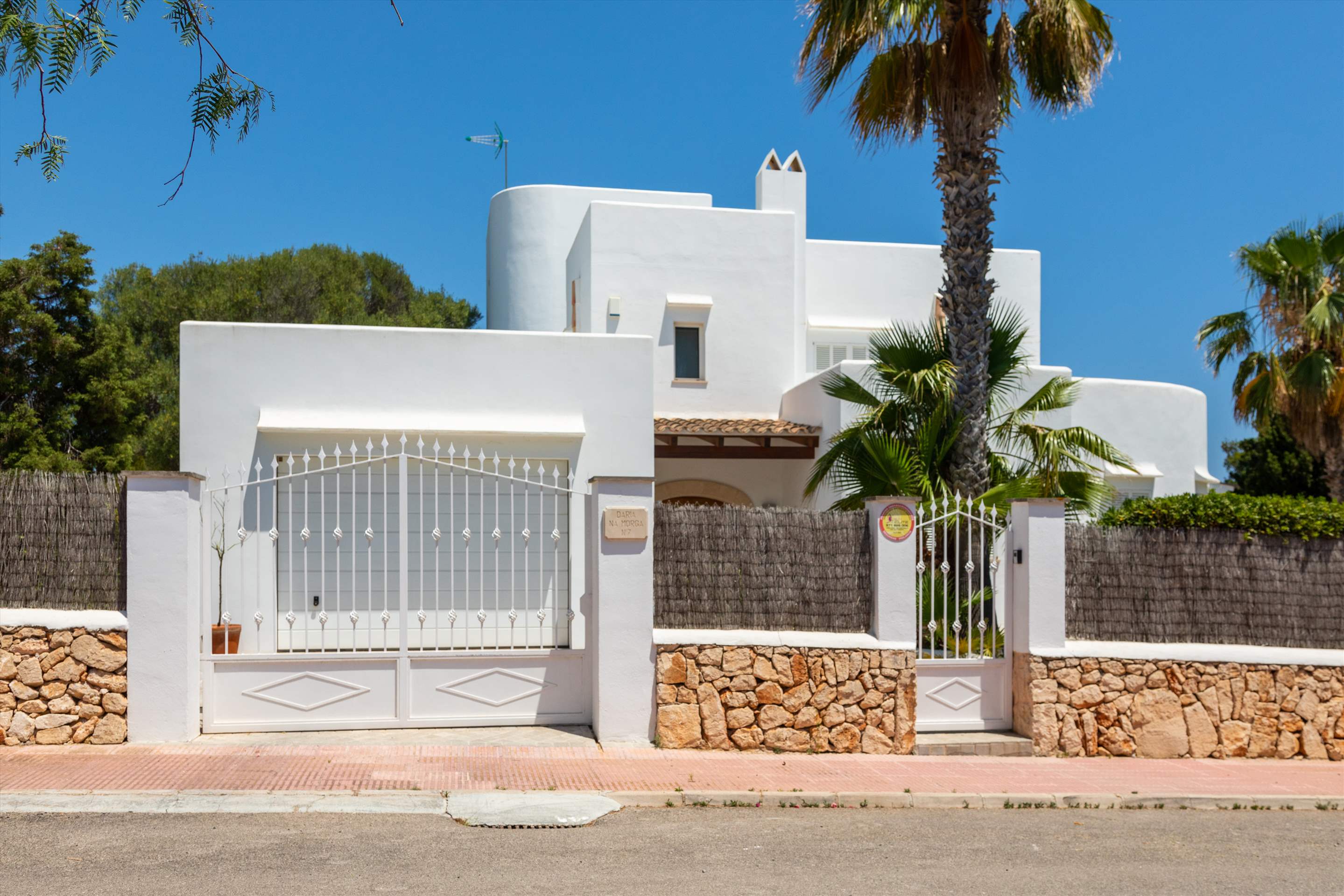 Villa Daria, 4 bedroom villa in Cala d'Or , Majorca Photo #30