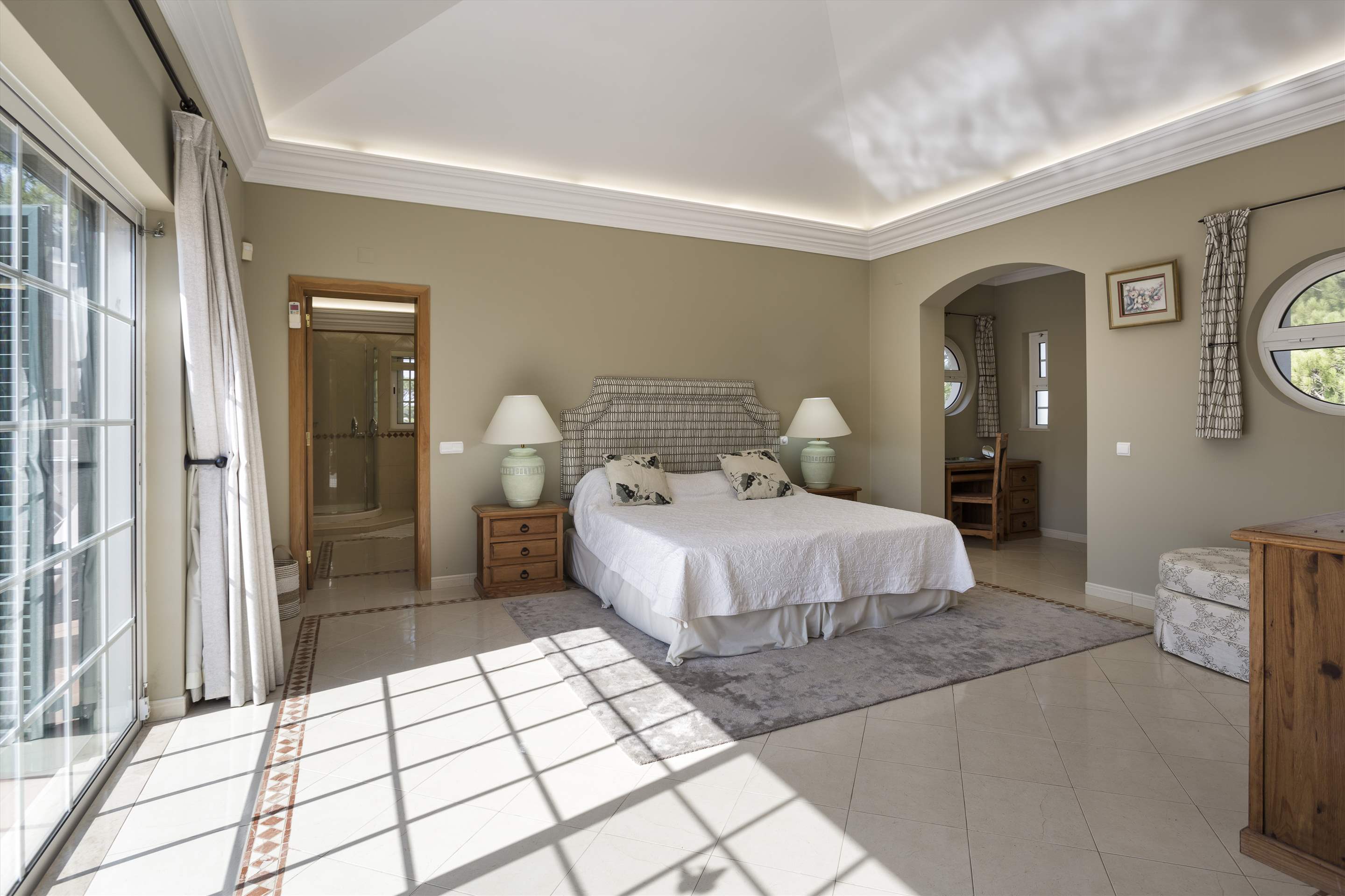 Casa dos Golfinhos, 4 bedroom villa in Vale do Lobo, Algarve Photo #13
