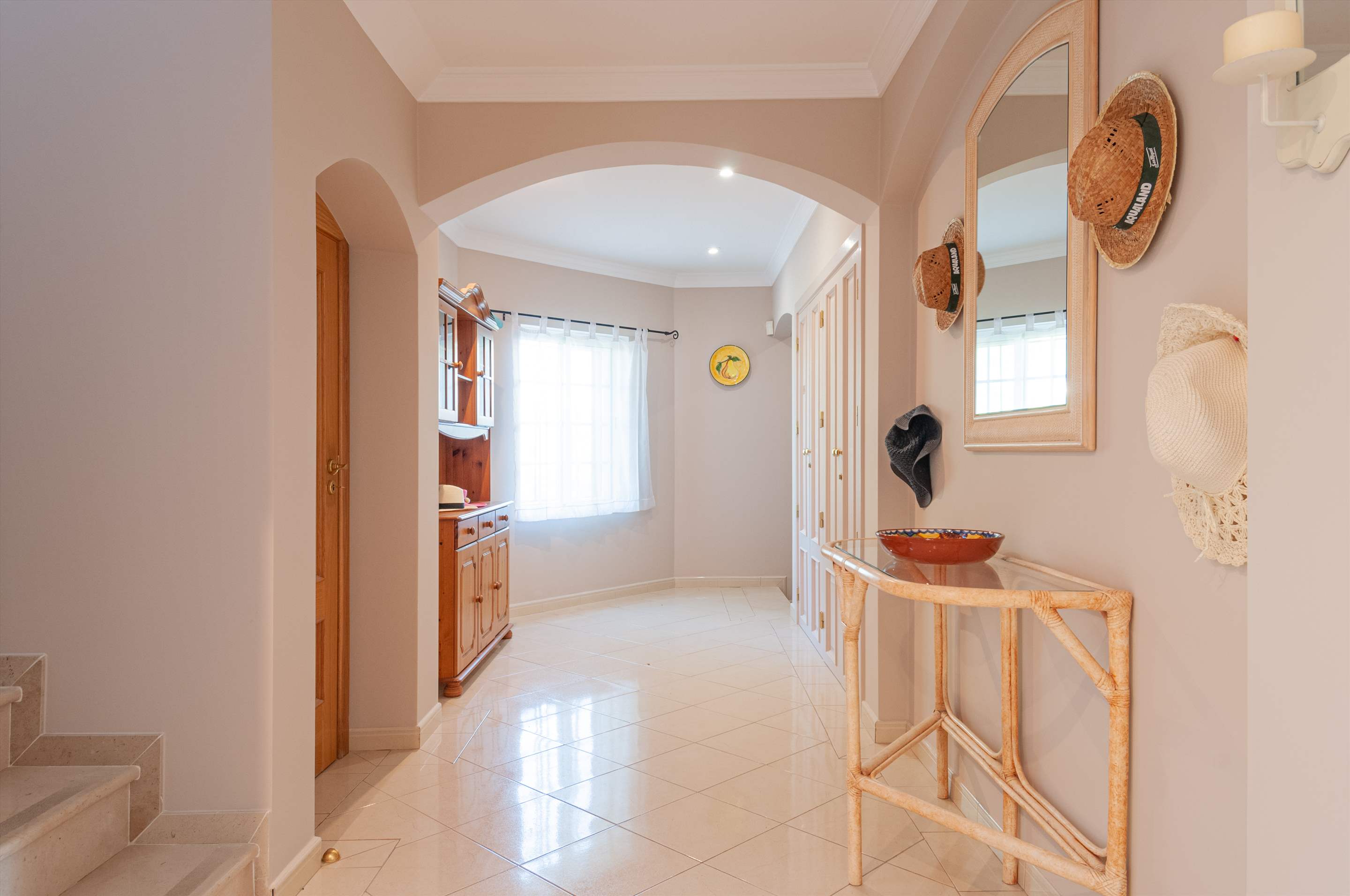 Casa dos Golfinhos, 4 bedroom villa in Vale do Lobo, Algarve Photo #7