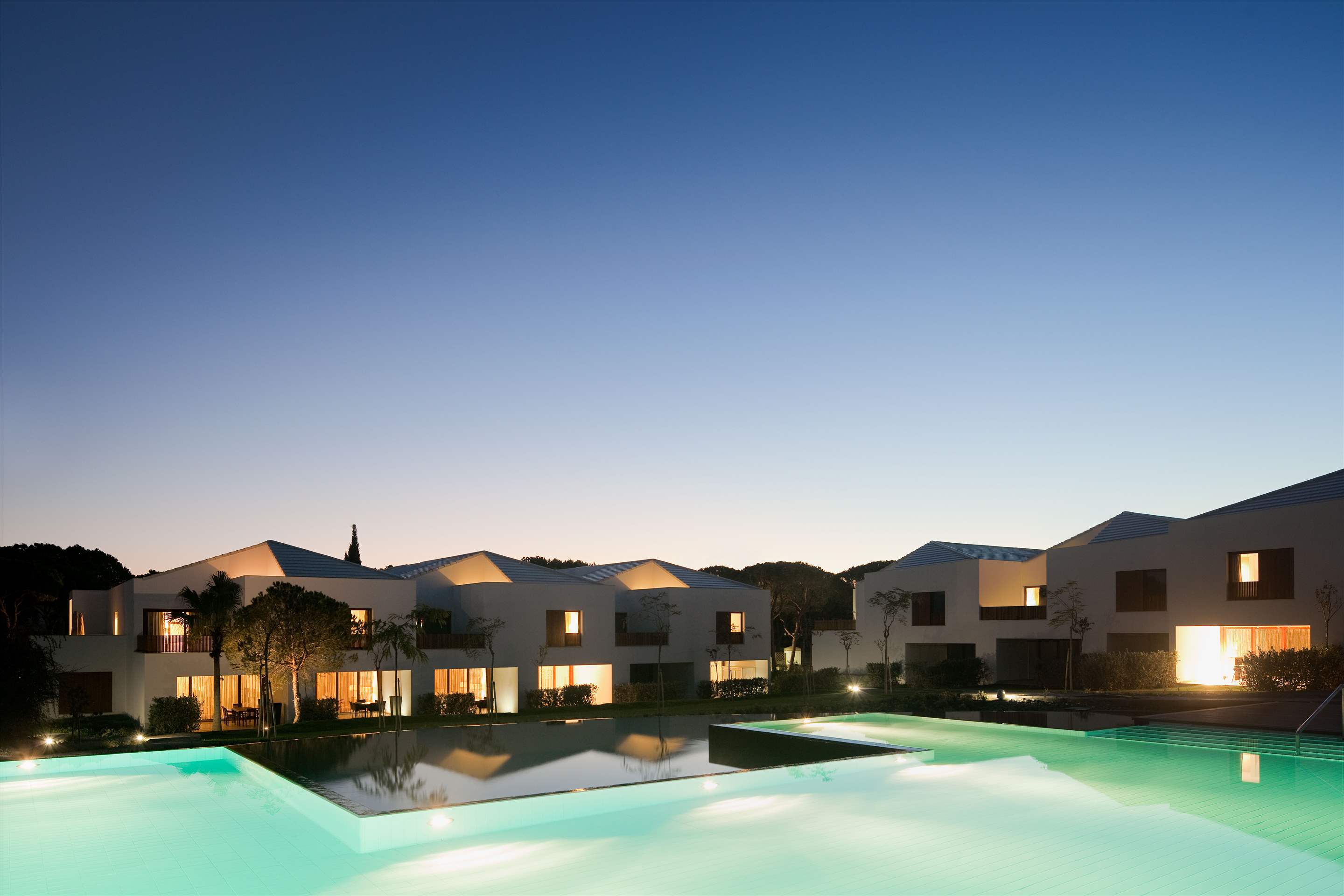 Pine Cliffs Terraces, 3 Bedroom, room only basis, 3 bedroom villa in Pine Cliffs Resort, Algarve